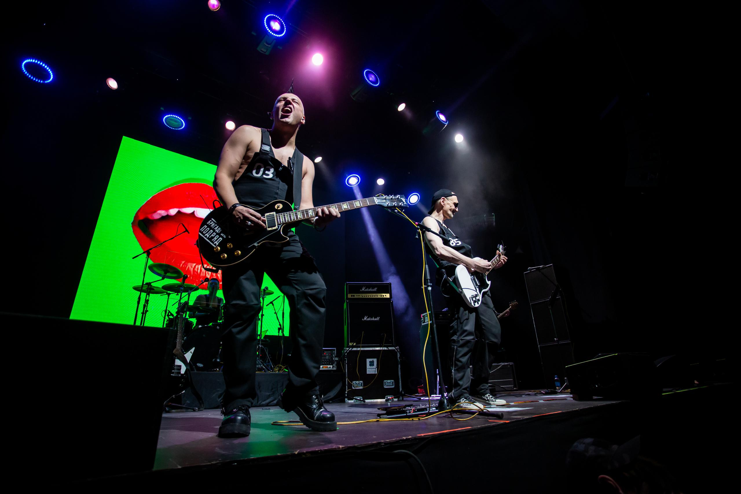 БРИГАДНЫЙ ПОДРЯД. Фотограф Сонкина Татьяна