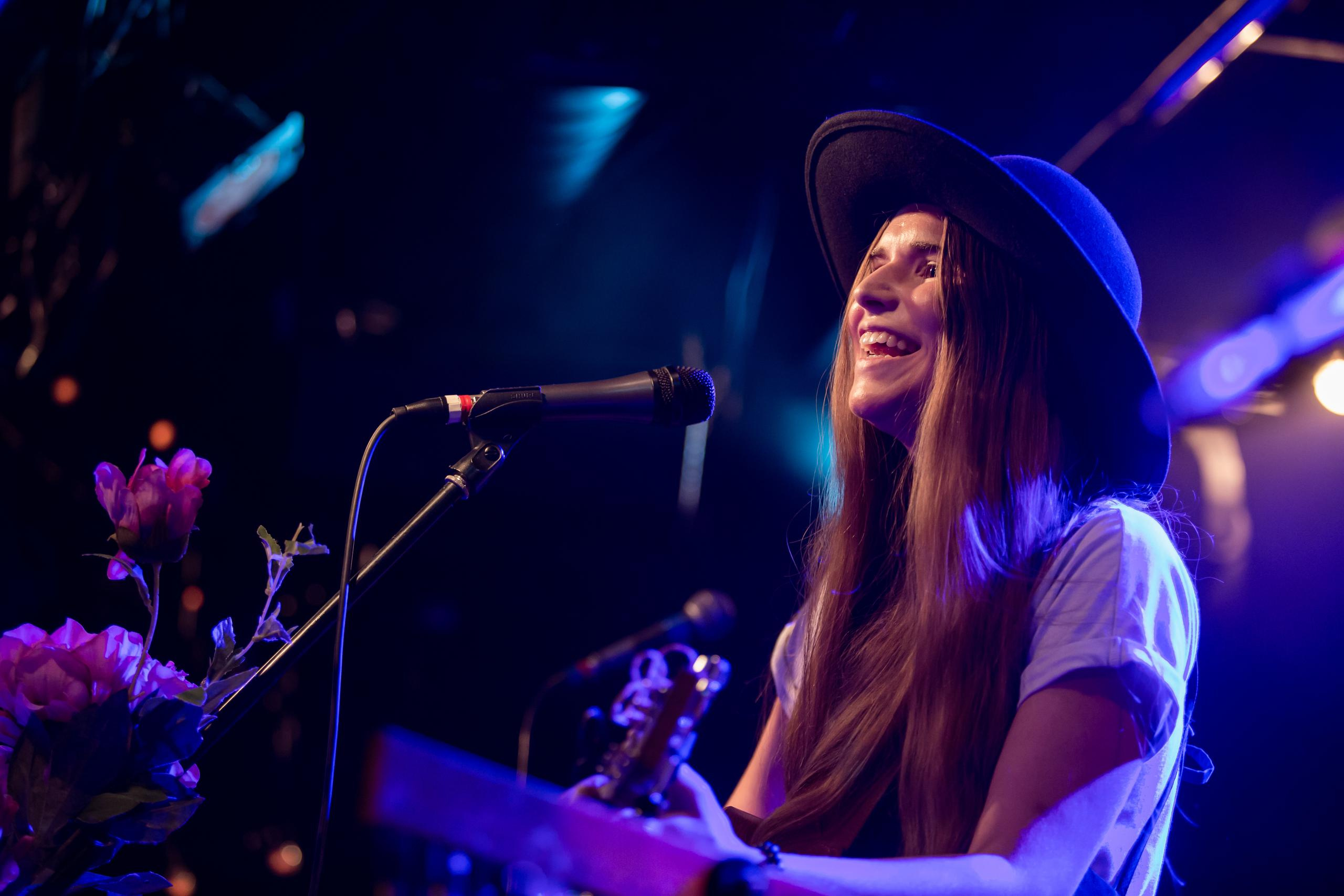 ОБНИМИ КИТА. Фотограф Сонкина Татьяна