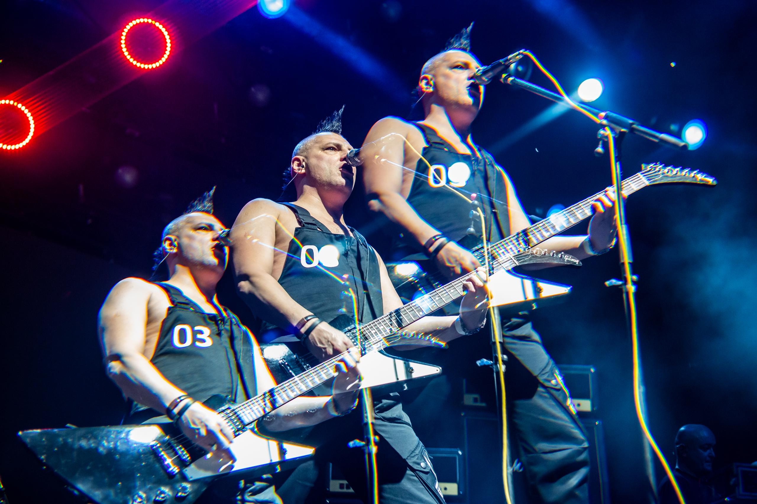 БРИГАДНЫЙ ПОДРЯД. Фотограф Сонкина Татьяна