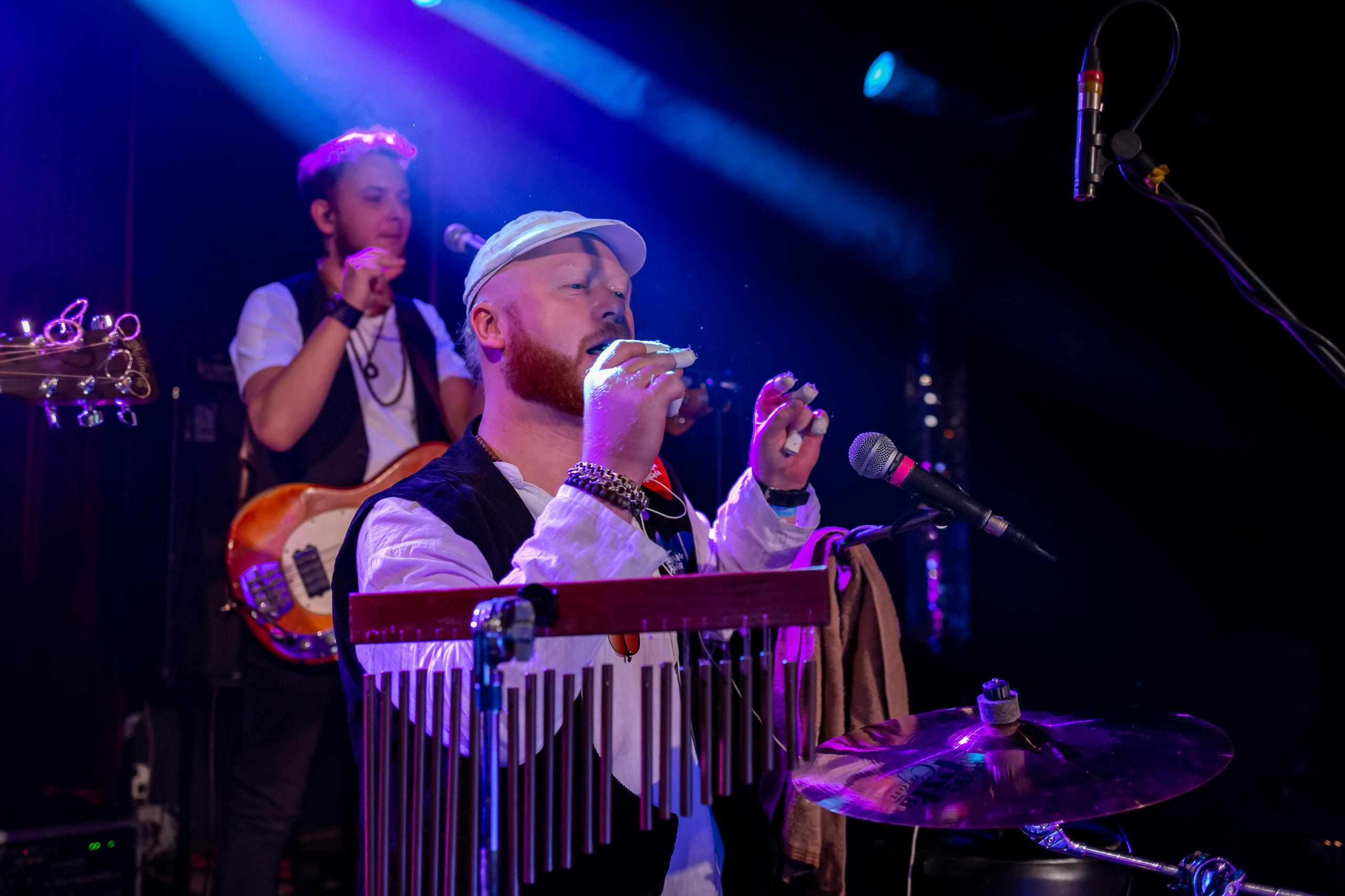 ОБНИМИ КИТА. Фотограф Сонкина Татьяна