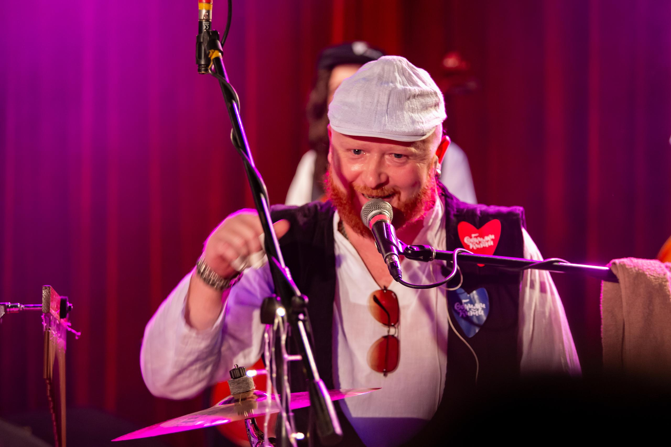 ОБНИМИ КИТА. Фотограф Сонкина Татьяна