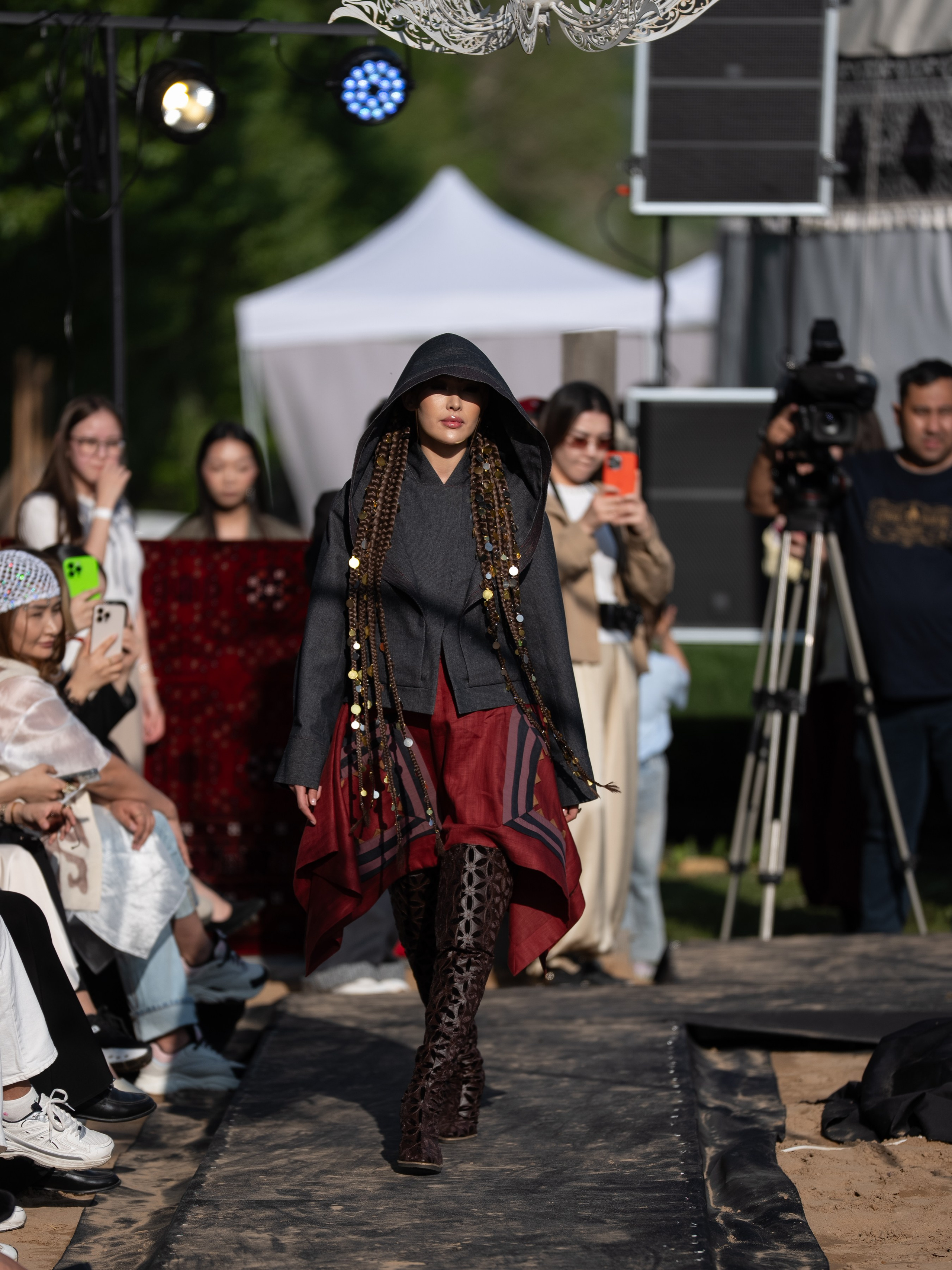 Designer Dariya Kuatzhan. Сайт Алматинского НЮ АРТ, будуар и фэшн фотографа Дениса Карпенко