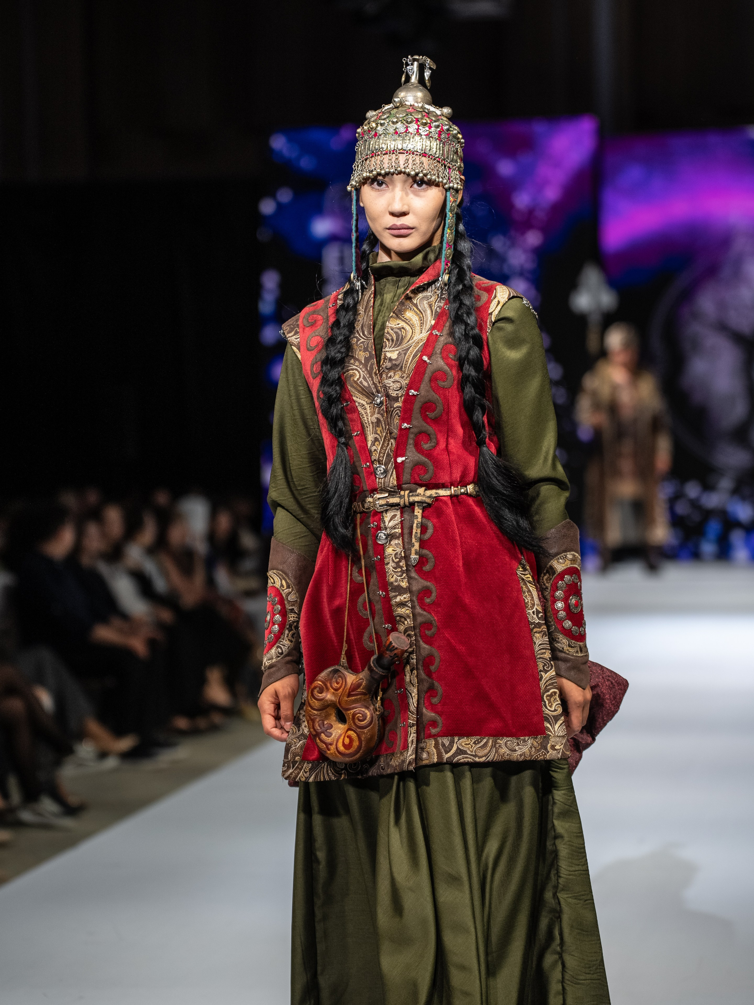 EURASIAN FASHION WEEK Lo Zarata. Сайт Алматинского НЮ АРТ, будуар и фэшн фотографа Дениса Карпенко