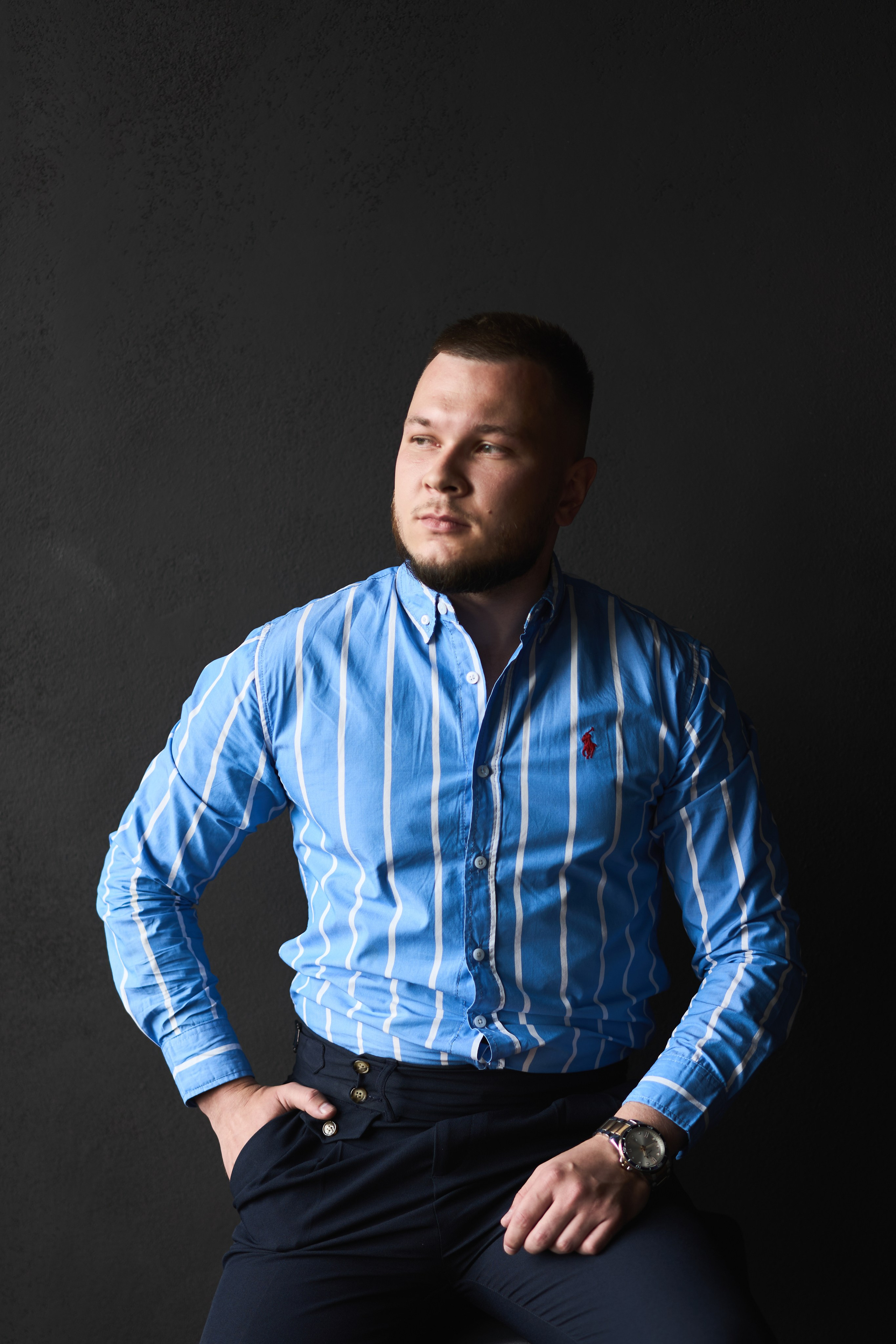 Фотосессия влюбленные в студии. Фотограф Екатеринбург Кокшарова Александра