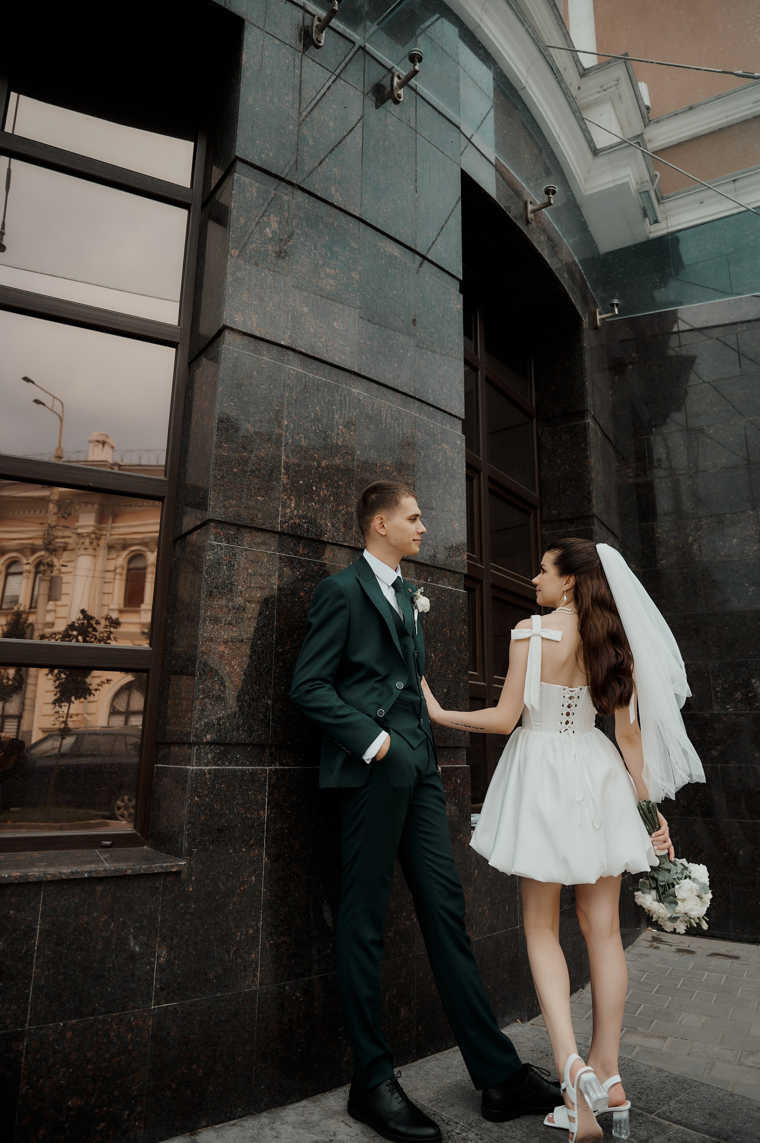 Свадебная прогулка по Туле. Свадебный фотограф в Туле Никита Беляев