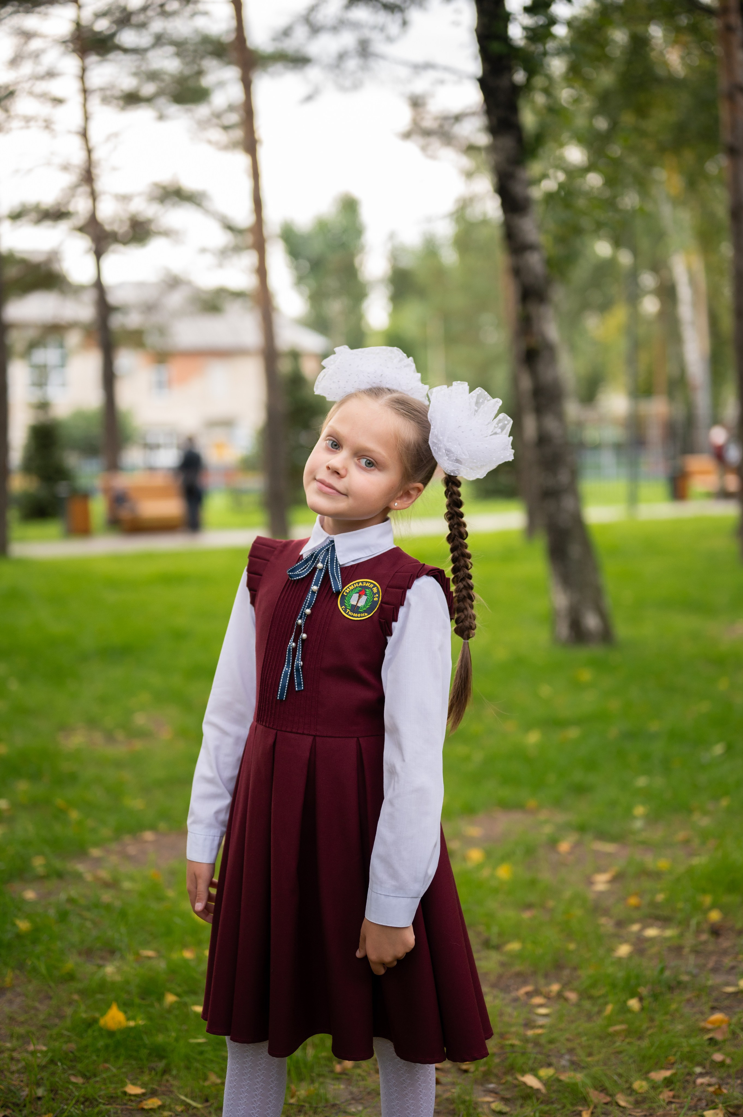 1 сентября 16 гимназия 2 класс (линейка + в классе+ на улице). Фотограф новорожденных, семейный детский в Тюмени Татьяна Морозова