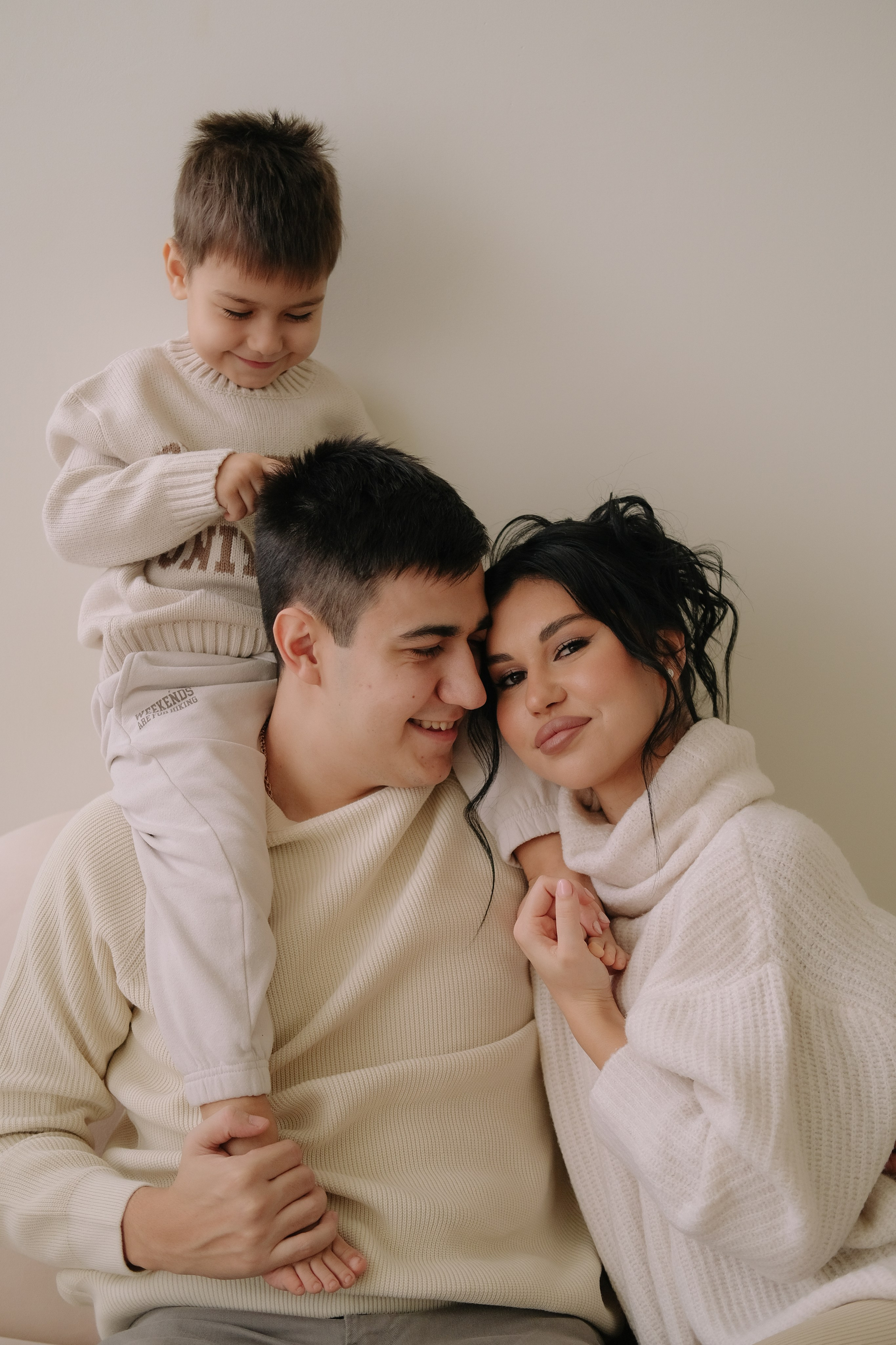 Семья Сенатос. Главная