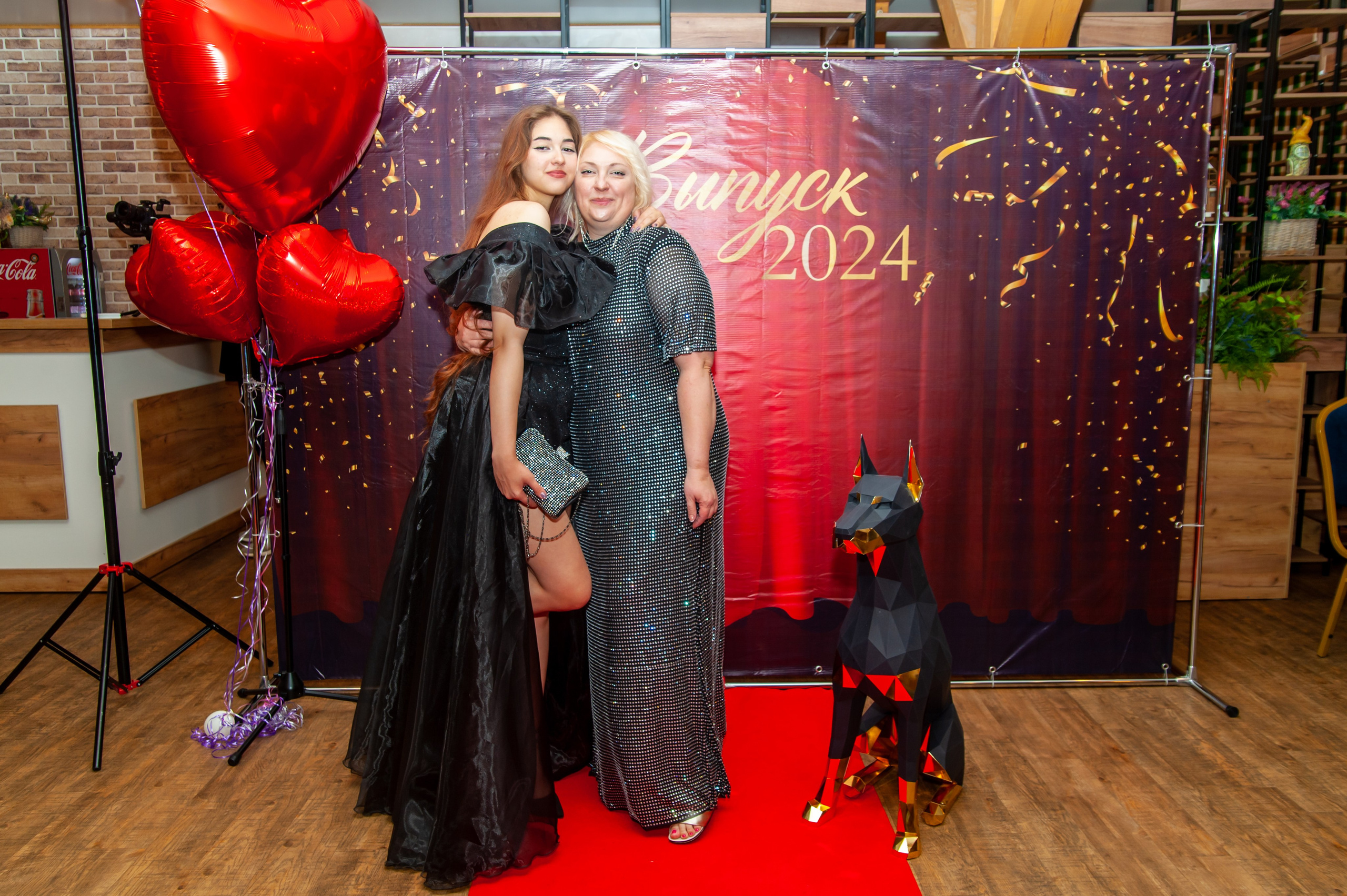 Выпускной МАОУ СОШ № 17 им. Эдуарда Есаяна. Свадебный и семейный фотограф Денис Лукьянов в Краснодаре, Краснодарском крае и Республике Крым