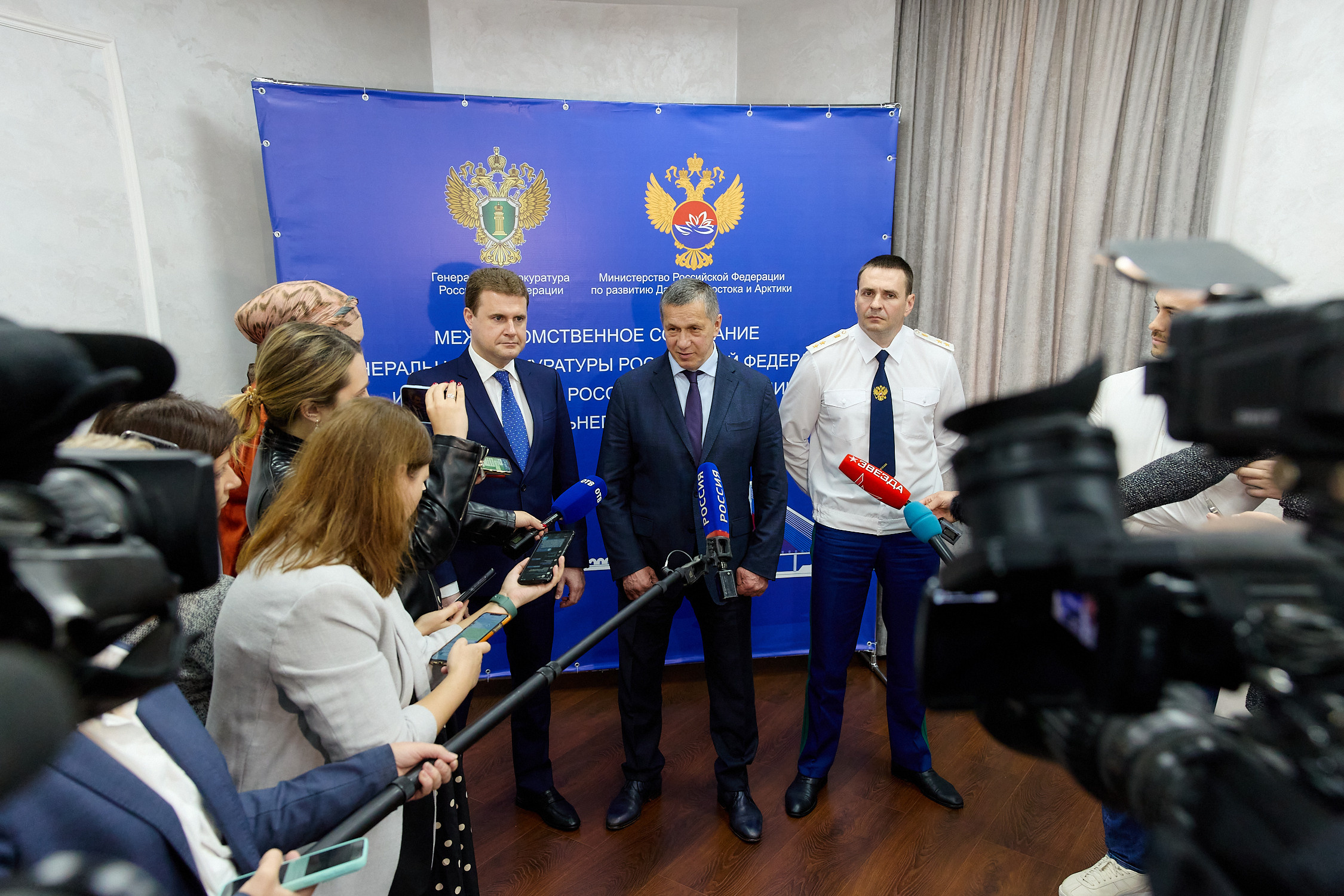 Фотограф Владивосток репортажная съёмка Приморский край официальная фотосъёмка