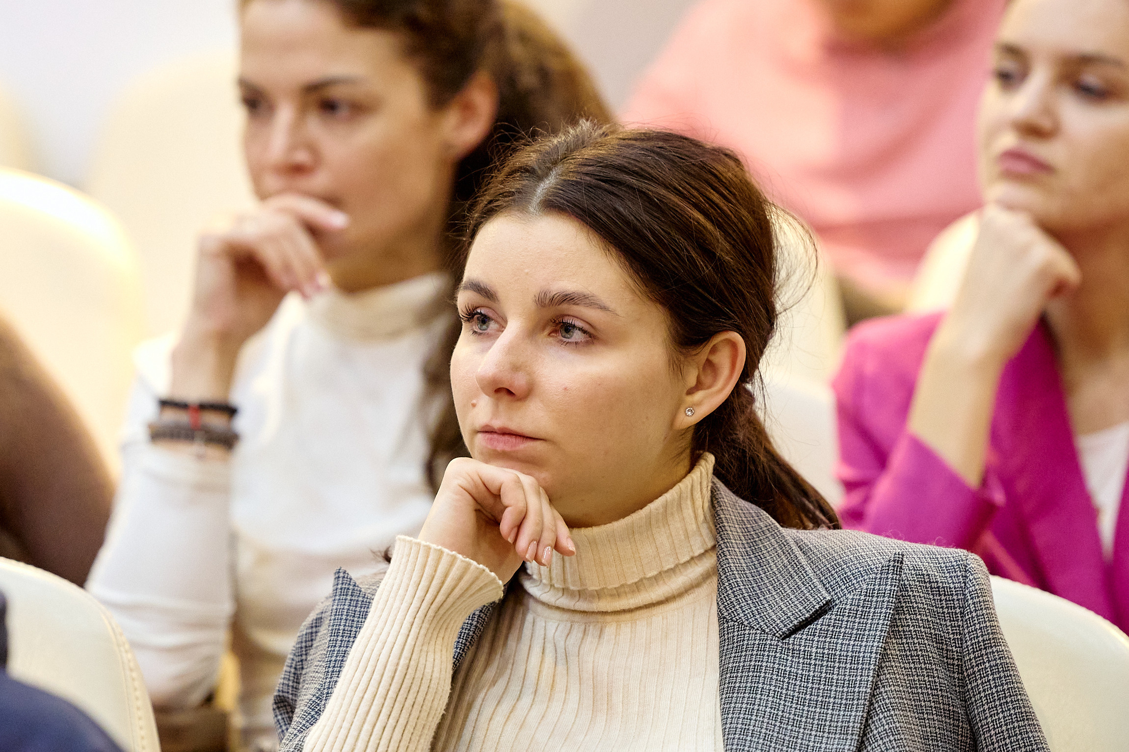 Фотограф репортаж Владивосток репортажная съёмка Приморский край фотосъёмка образование конференция форум
