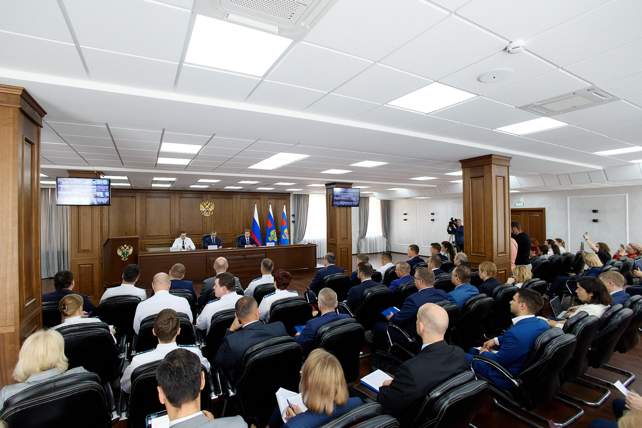 Фотограф Владивосток репортажная съёмка Приморский край официальная фотосъёмка