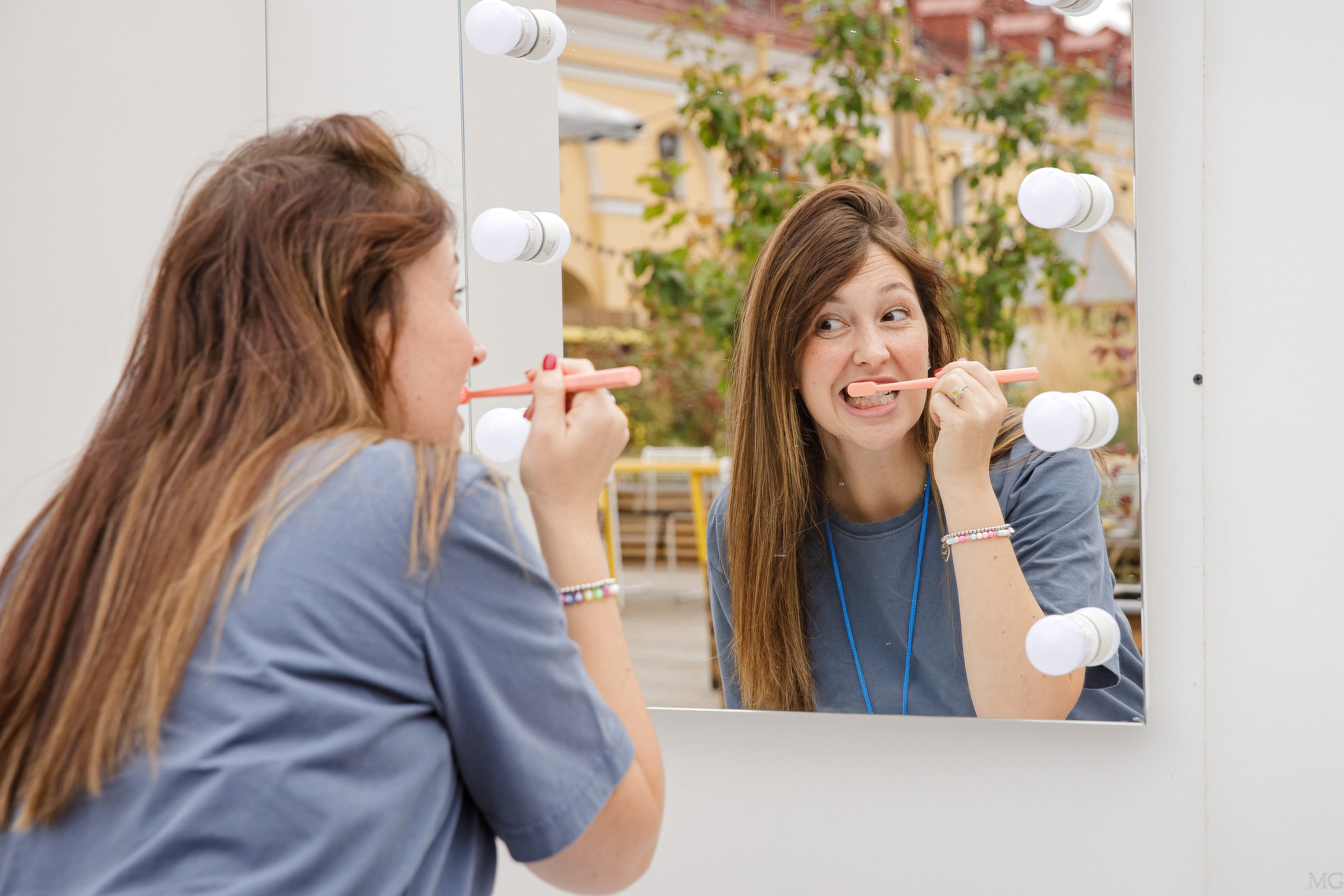 Конференция Гигиена и Профилактика. Маша Гонтарь Семейный домашний репортажный фотограф в Санкт-Петербурге