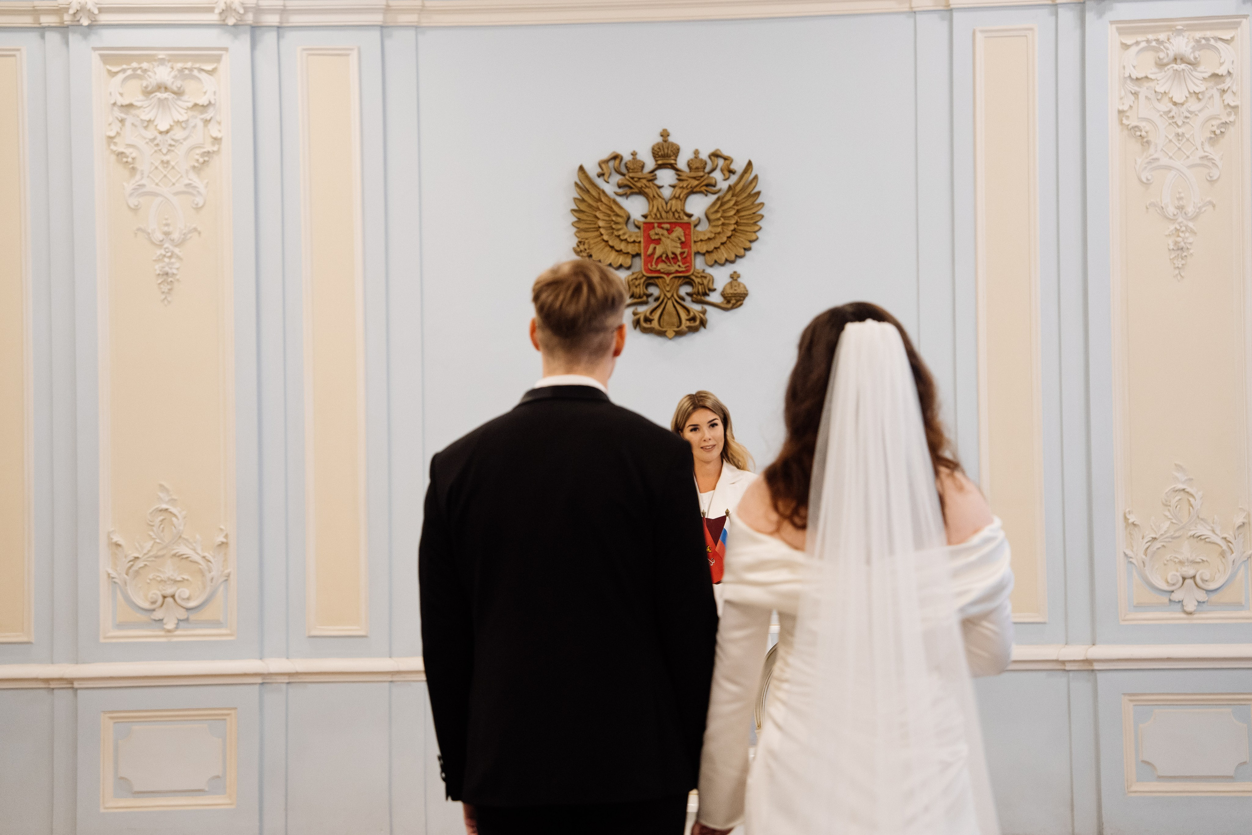 Современная свадьба во дворце. Свадебный фотограф организатор в Санкт-Петербурге Ассоль Опарина