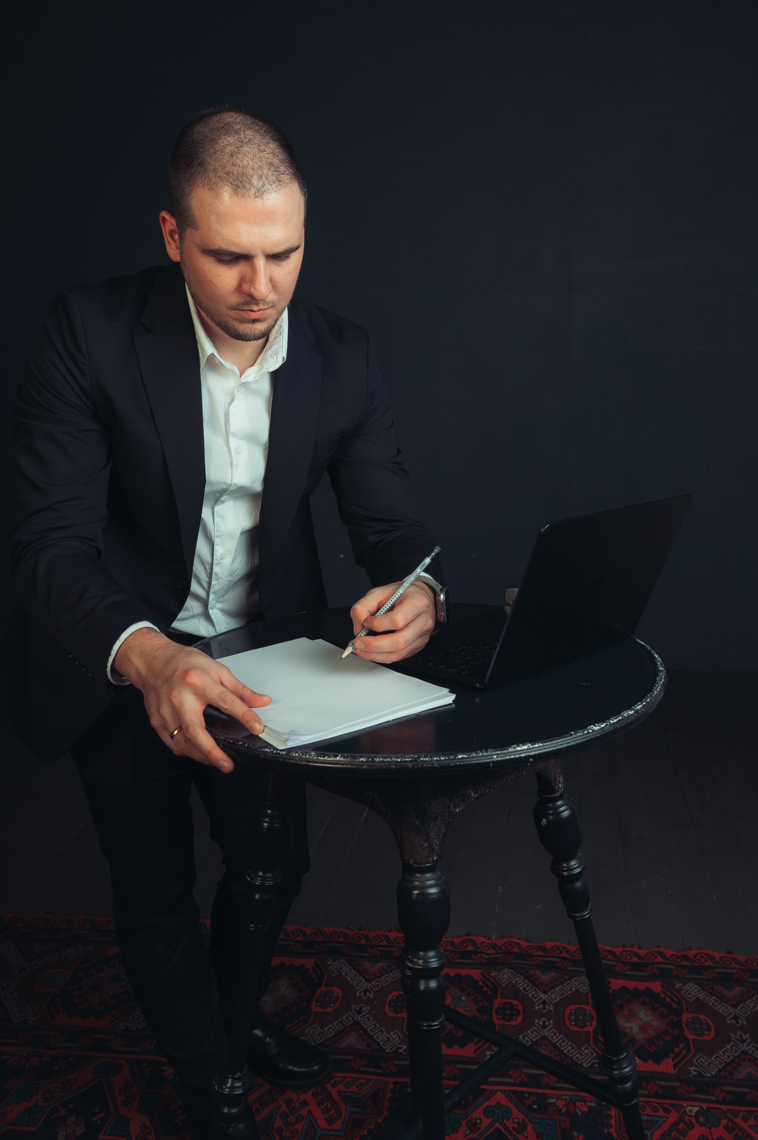 Никита Пустовалов — портретная съёмка. Иван Кубик — фотограф и видеограф