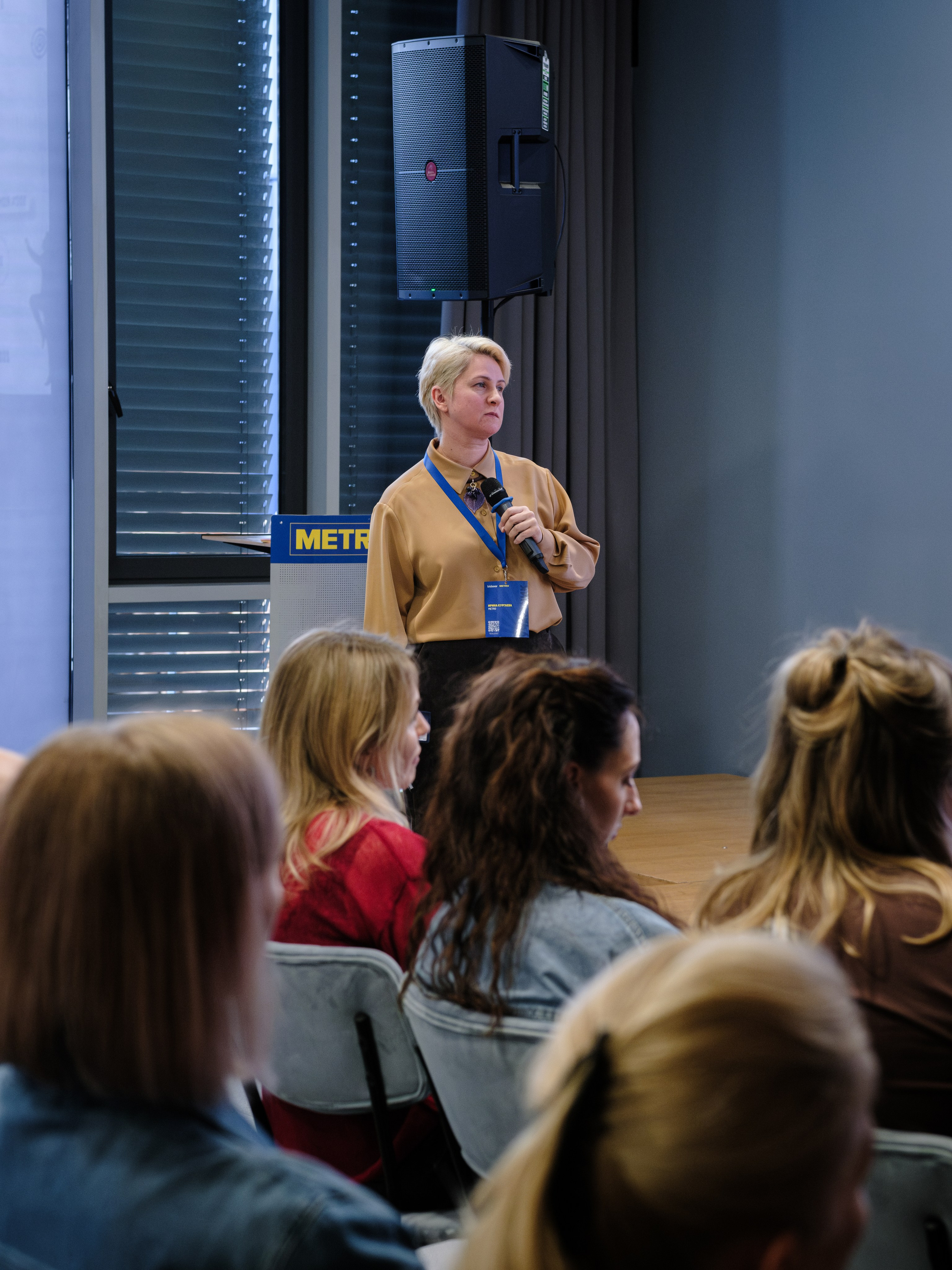 METRO. Репортажный и портретный фотограф в Москве Илья Спиридонов