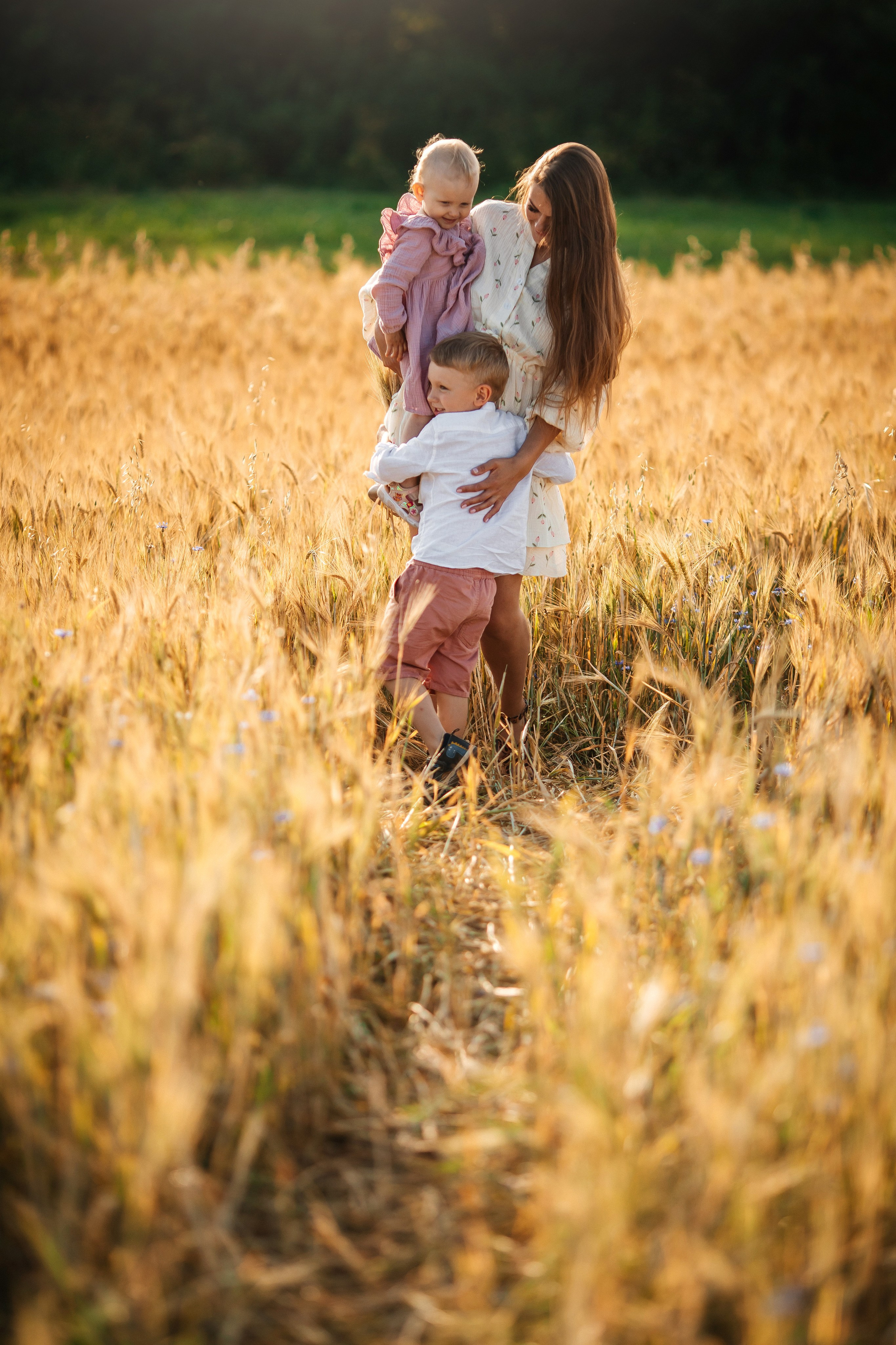 Семья в пшенице. Olga.filippova.photo