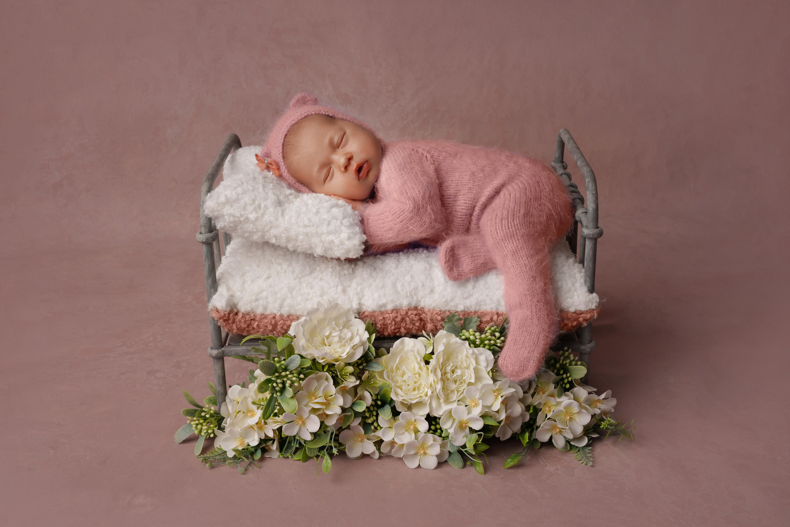 Новорожденные. Фотограф новорожденных беременных в Тюмени Ткачук Татьяна