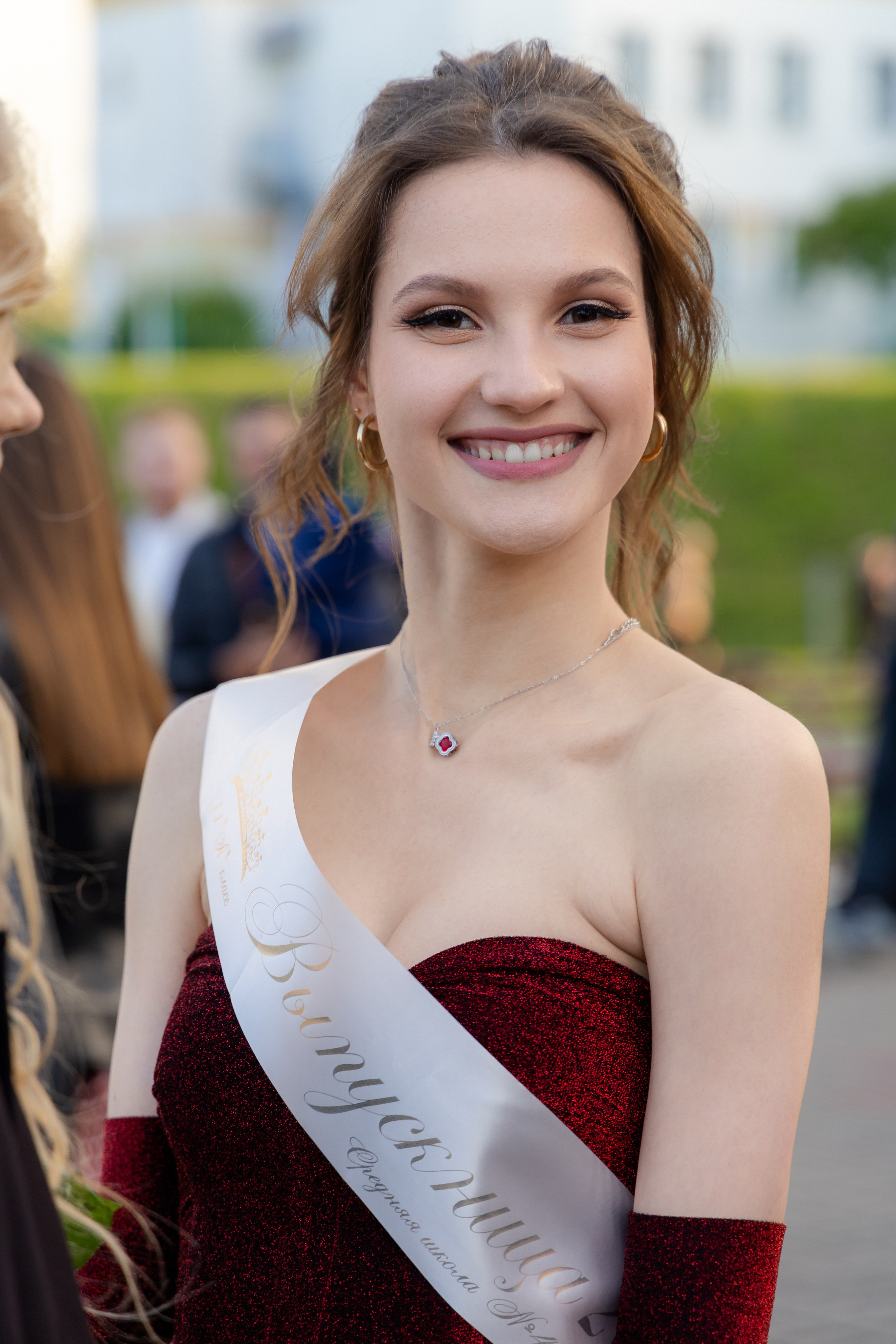 Школьный выпускной 2025 год в Минске, Беларуси. Свадебный фотограф в Минске/Беларуси Сергей Спиридонов