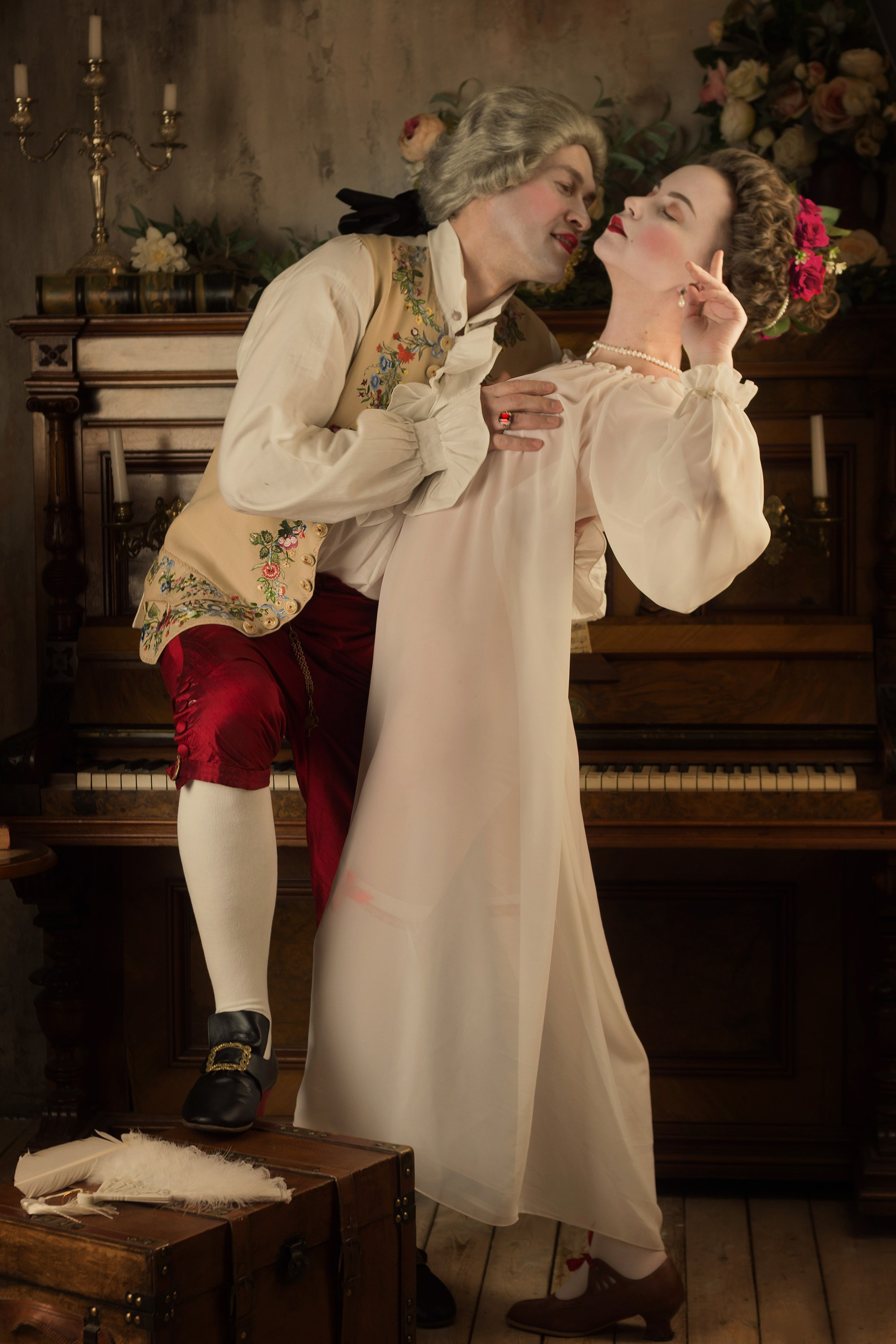 Кавалер в гостях у дамы. Историческая миниатюра. Костюмированная фотосессия, реконструкция.