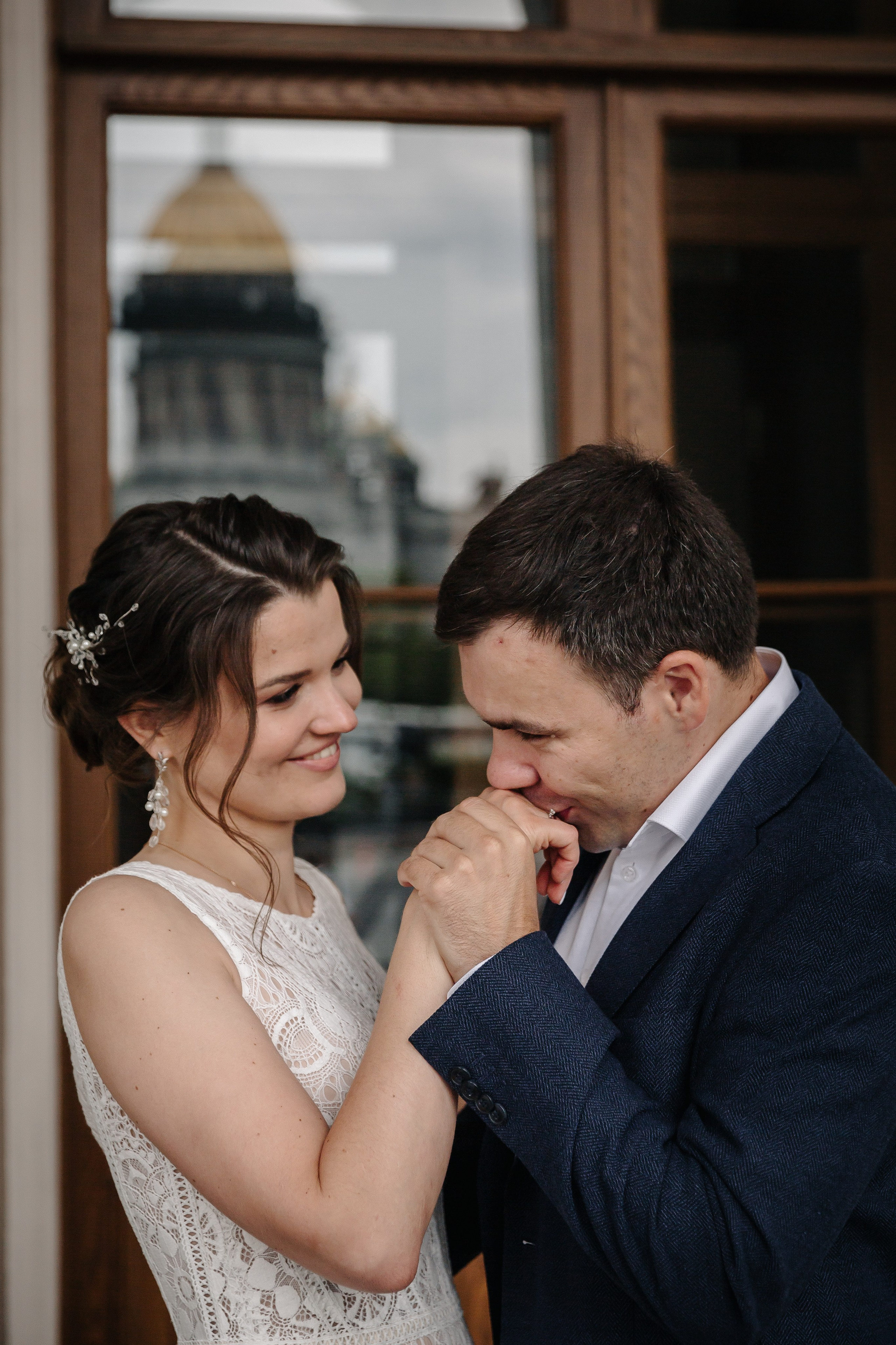 ДВОРЕЦ № 1 | Июль, Исаакиевская площадь. Свадебный фотограф в Санкт-Петербурге Полина Корзухина