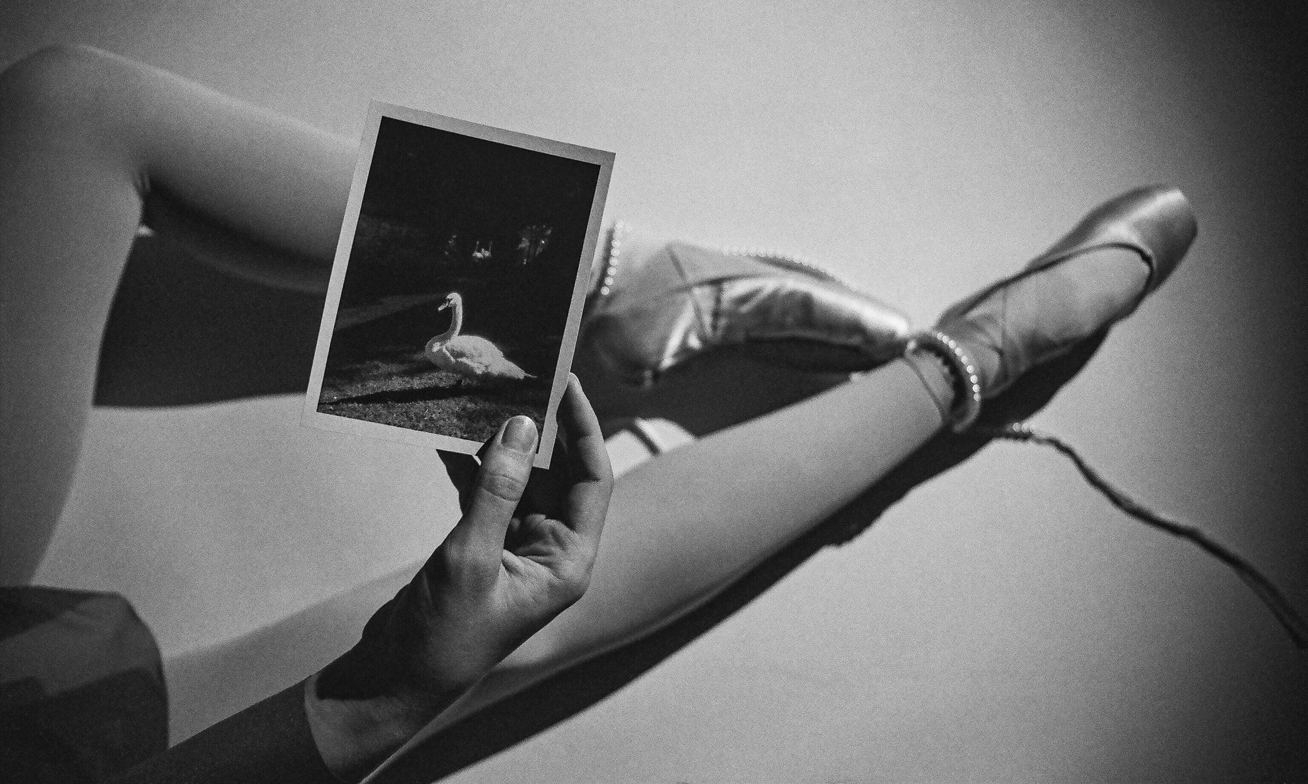 Фотограф Дё Полина — портретная студийная съемка балерины на пленку спб
