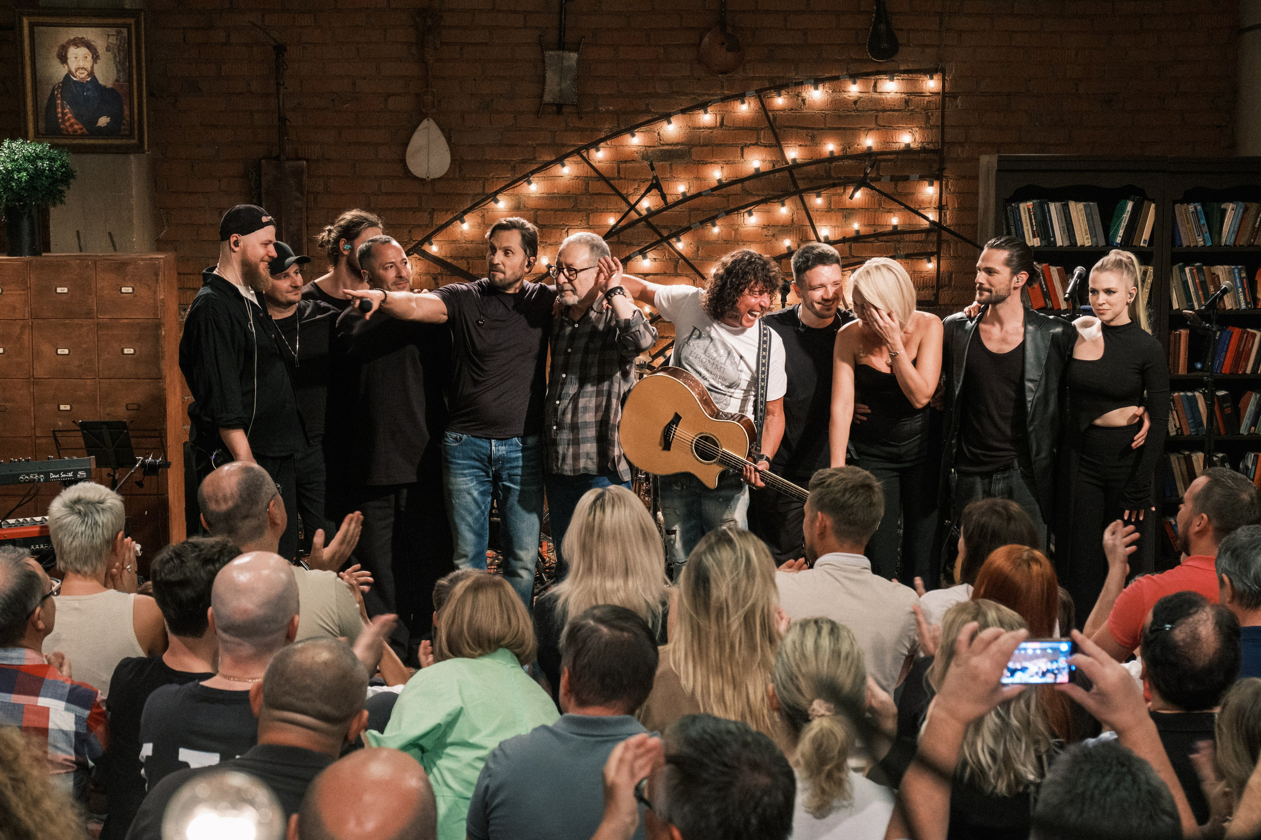 Квартирник у Маргулиса. Александр Ревва (Артур Пирожков). Профессиональный фотограф в Москве и МО Денис Кулешов