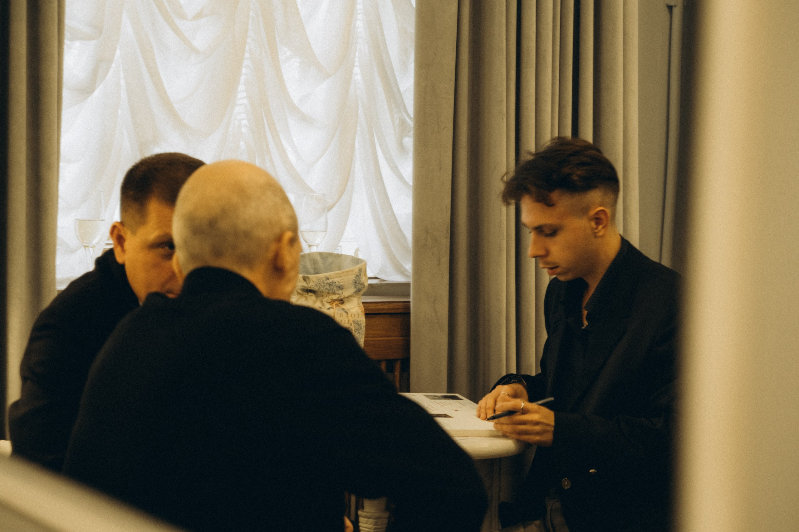 СЬЕМКА РЕПОРТАЖ В ЗАГСЕ (2 ДВОРЕЦ). Профессиональный фотограф, Санкт-Петербург — Виктория Богомолова