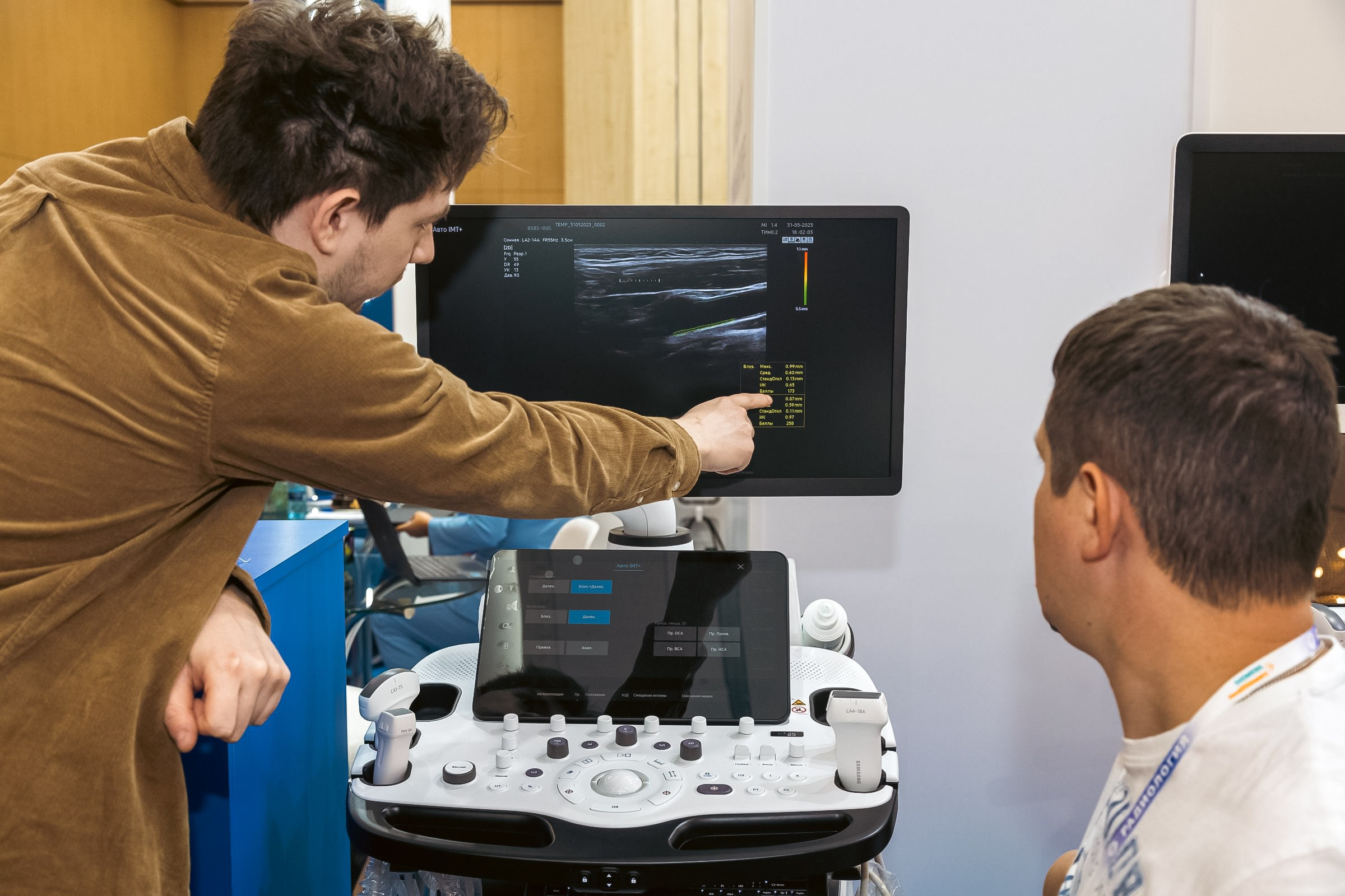 Съёмка стенда на выставке. Фотограф на мероприятие в Москве Марик