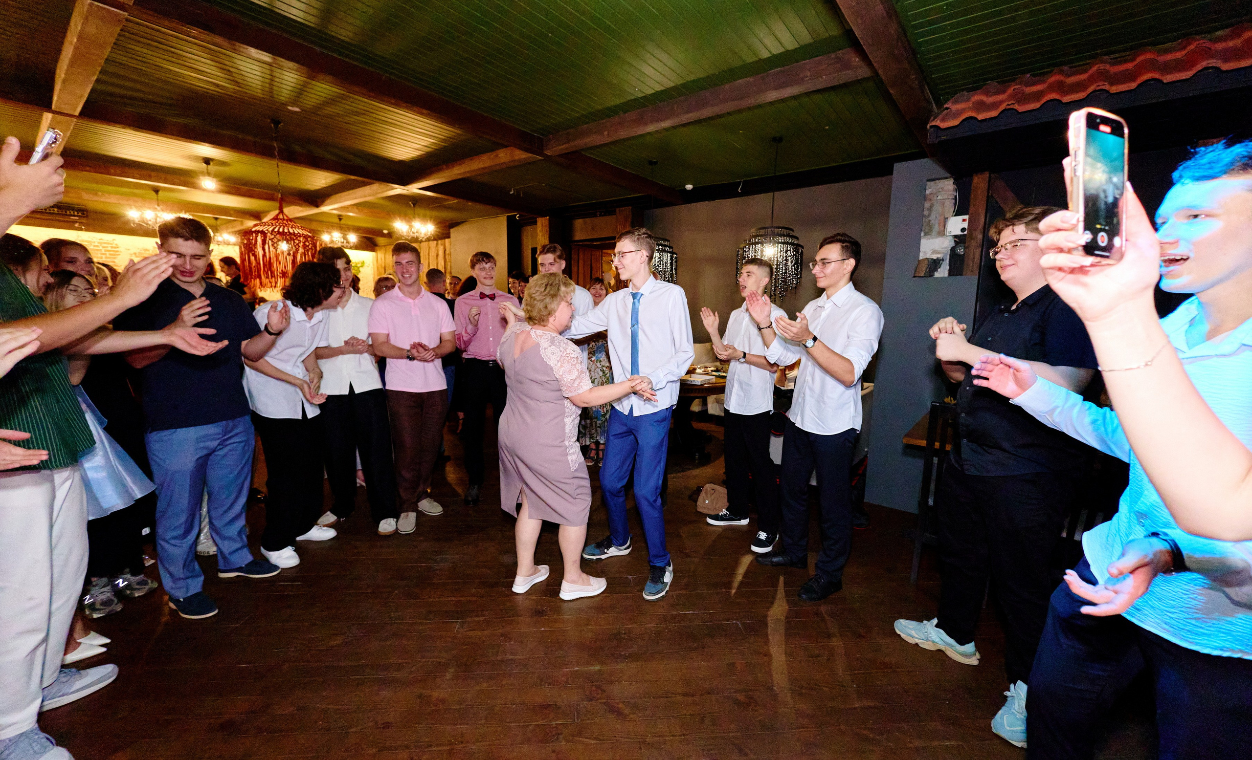 Выпускной 35 Сош. Фотограф Выпускные альбомы Таганрог Сергей Коробченко