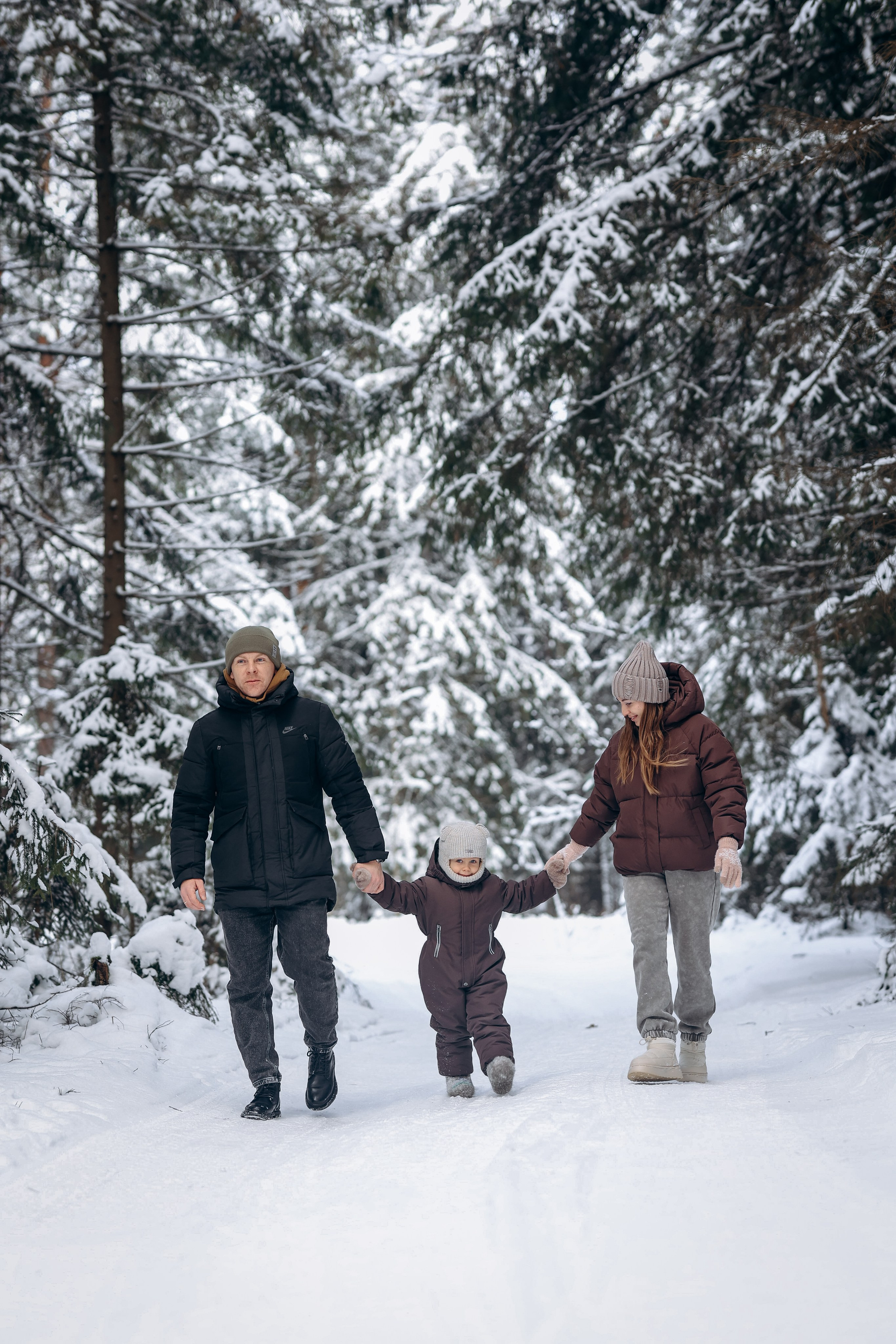 Сочельник в снежном бору. Детский и Семейный фотограф Елена Карпушина