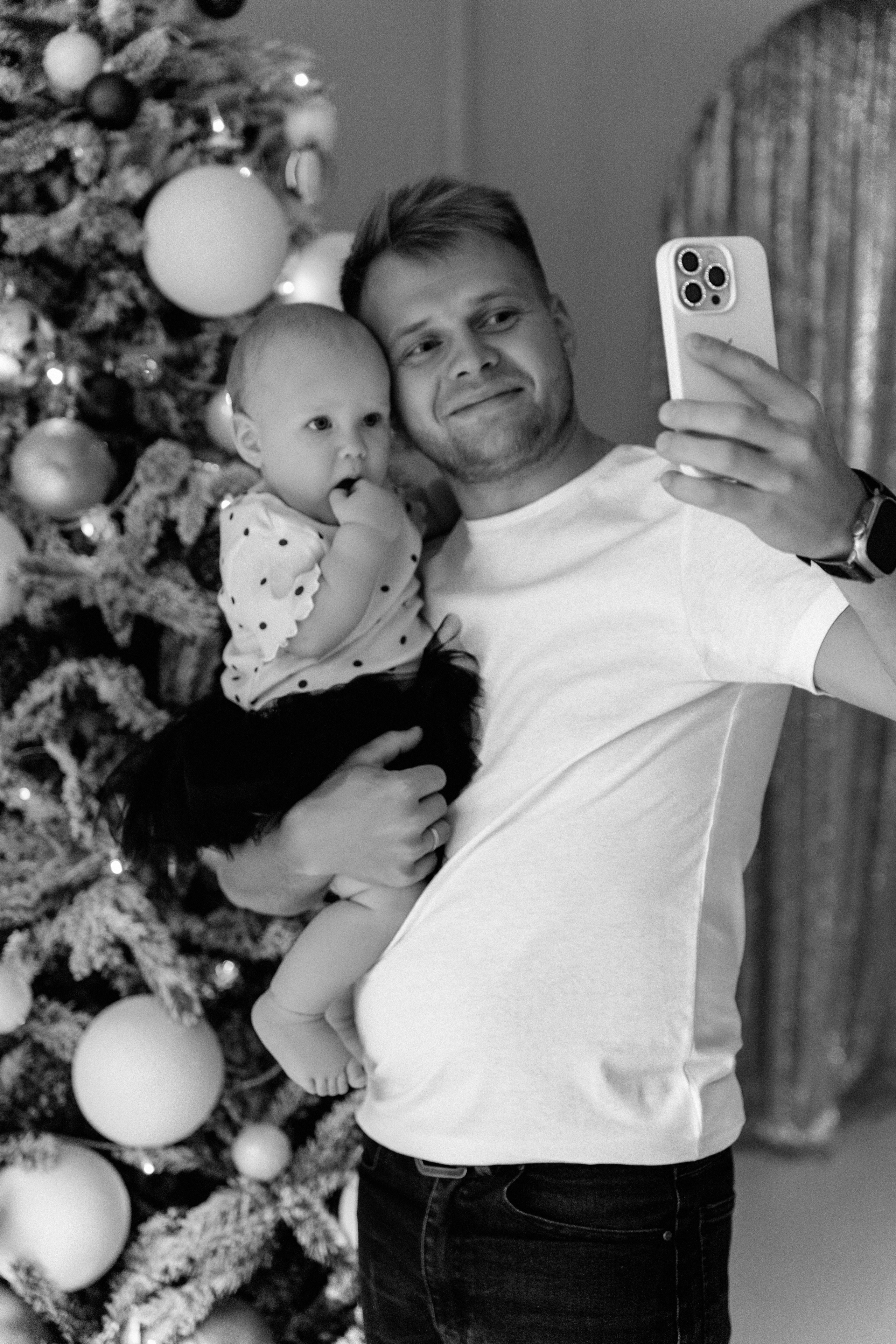 Новогоднее волшебство большой дружной семьи. Ваш семейный фотограф в Минске — Вика Трегубова