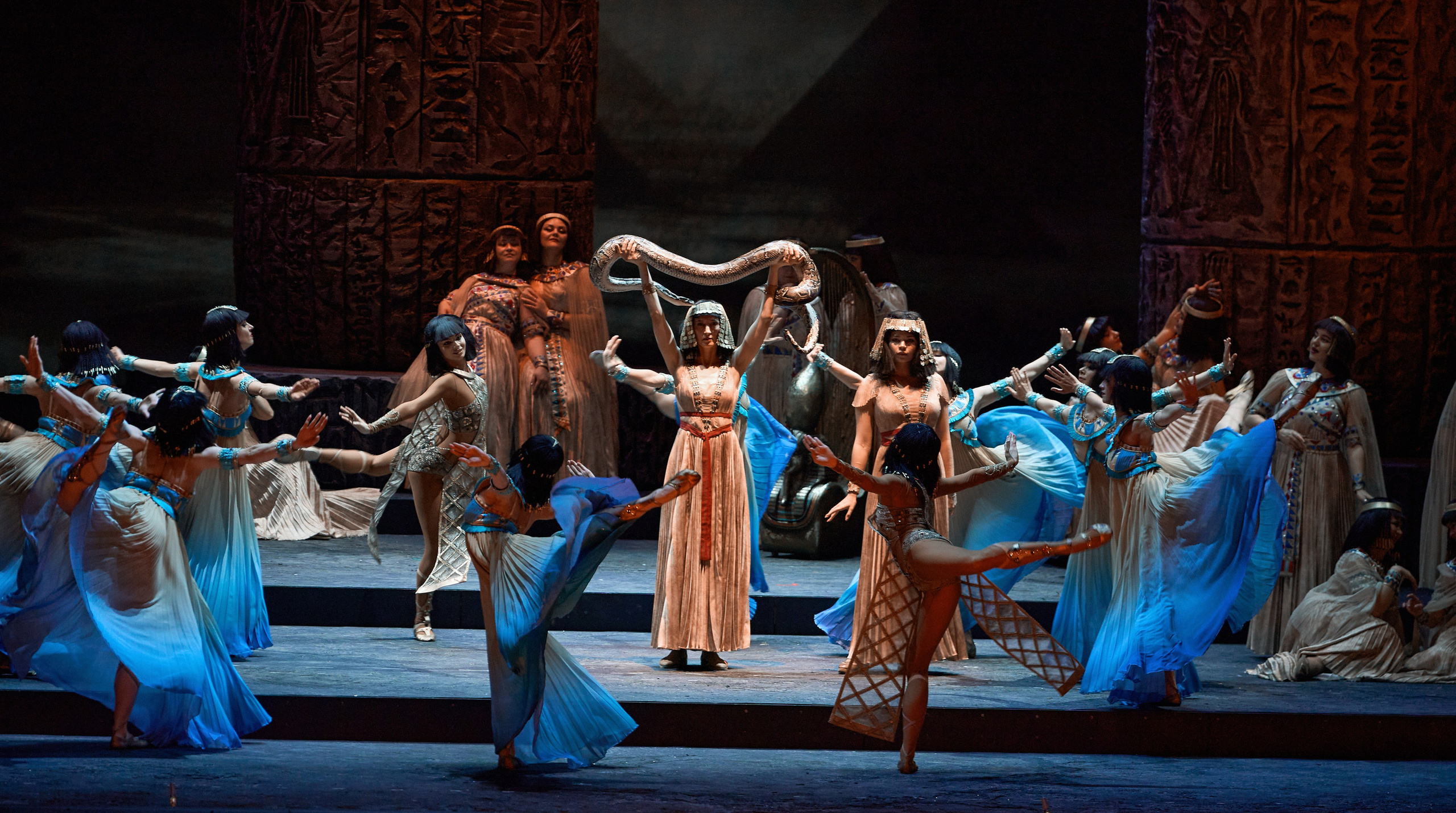 Опера. Театральный фотограф в Санкт-Петербурге Александр Нефф