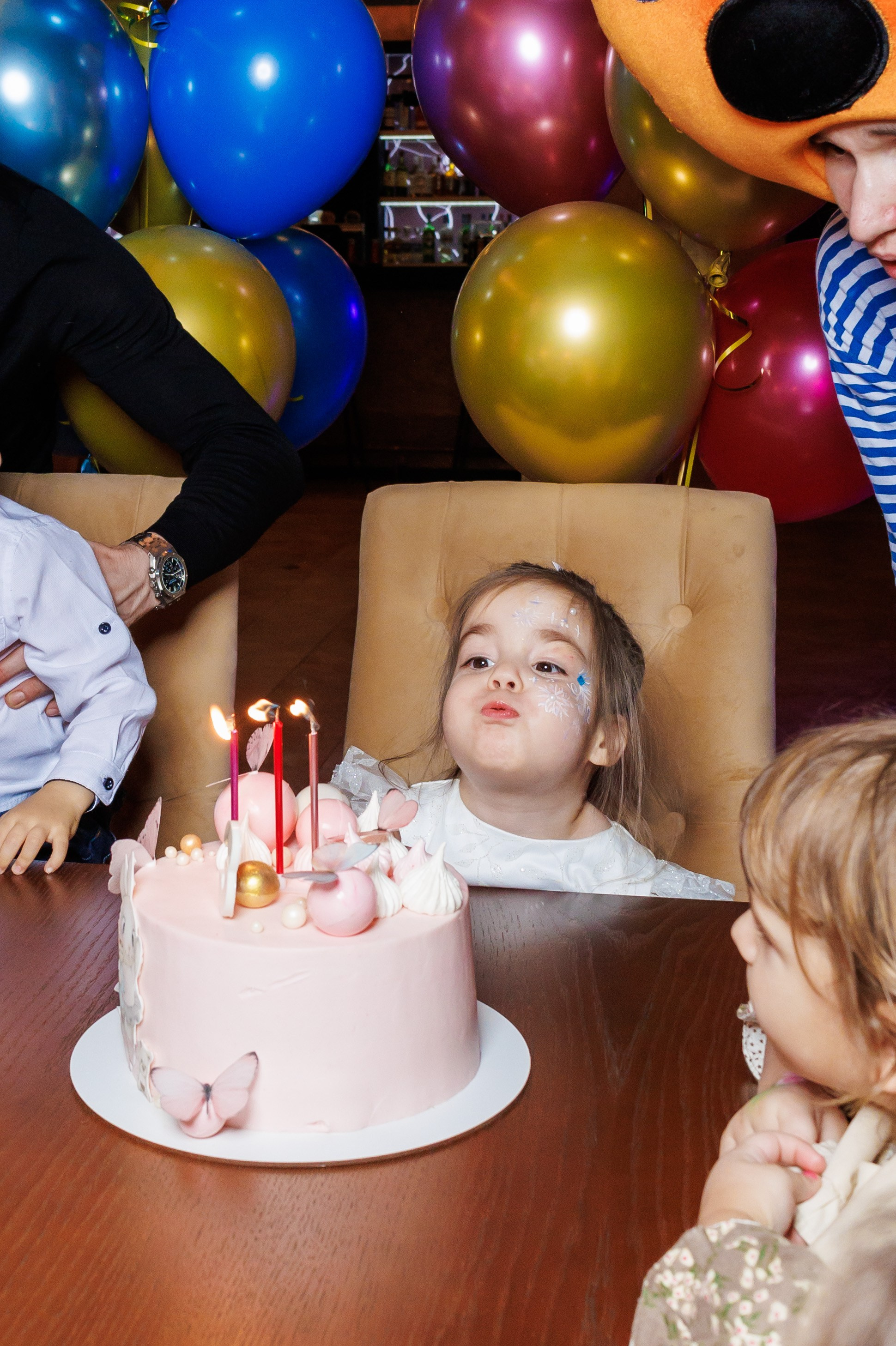 День рождения в ресторане. Фотограф в Москве Дмитрий Емельянов