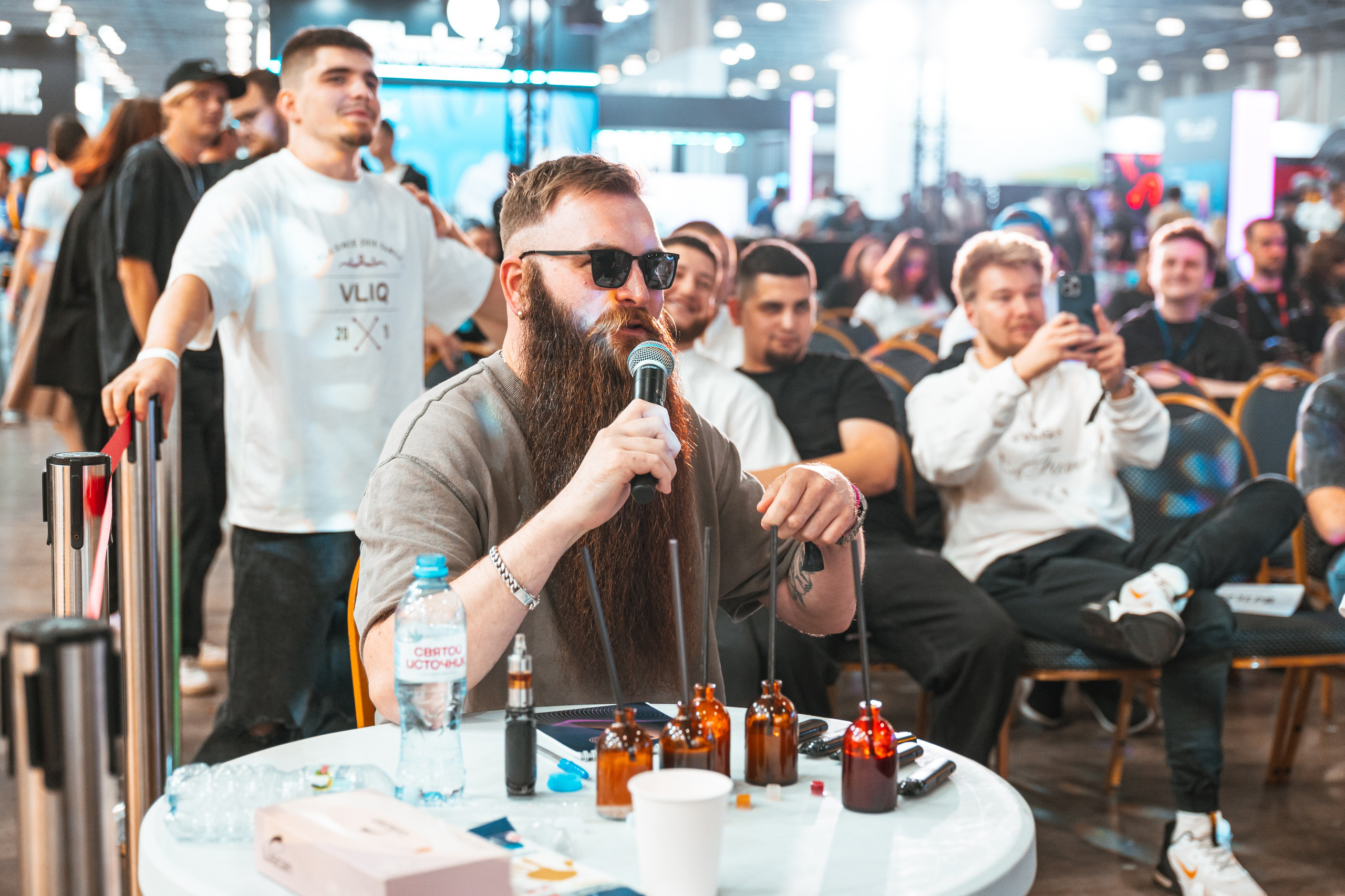 VAPE CLUB SHOW 2025 Крокус Экспо. Фотограф в Москве Дмитрий Емельянов