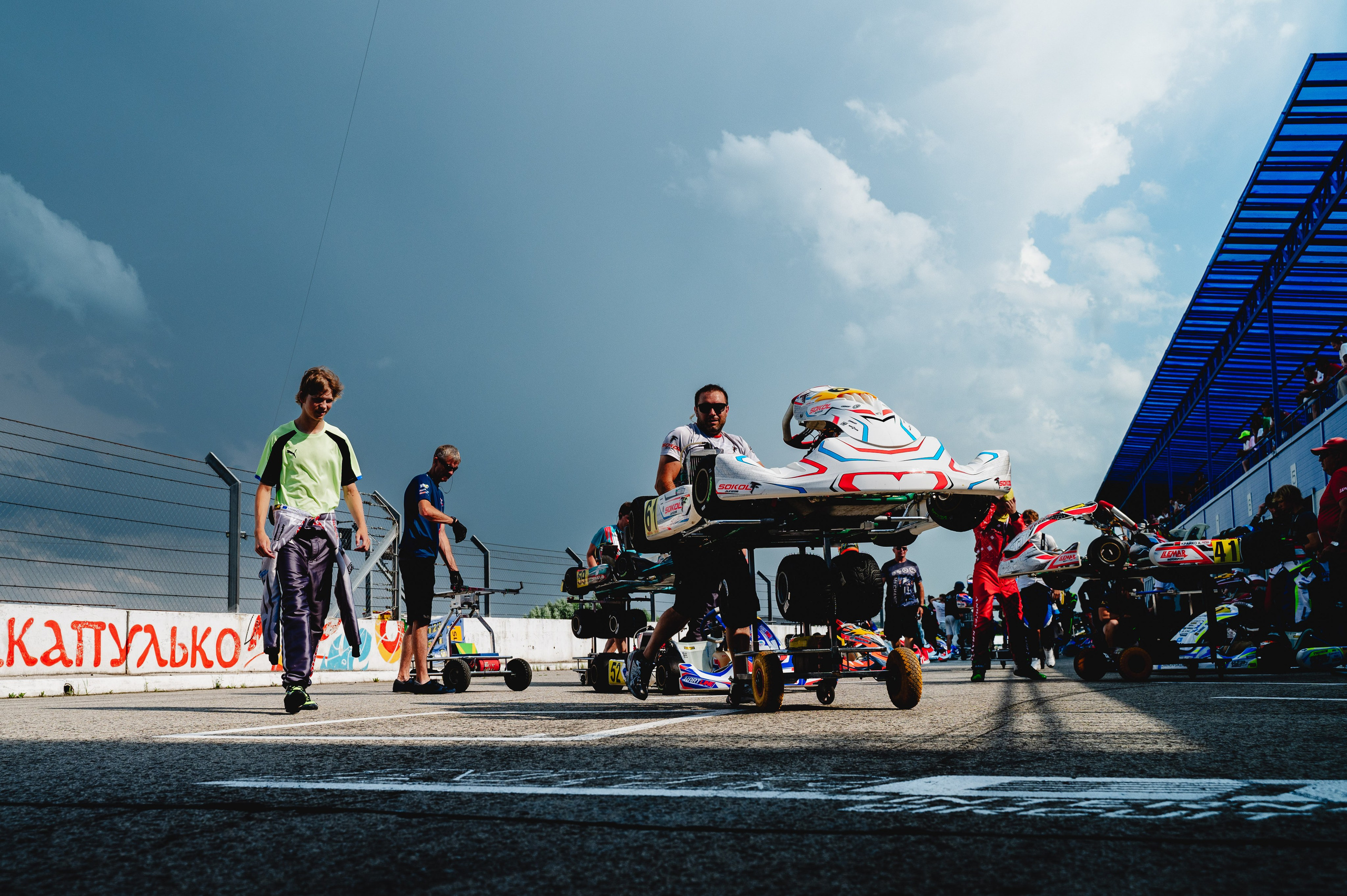 Съёмка команды. Sokol Racing Junior. Rotax Max Russia. Елена Чеснокова спортивный фотограф во Владимире и Белграде