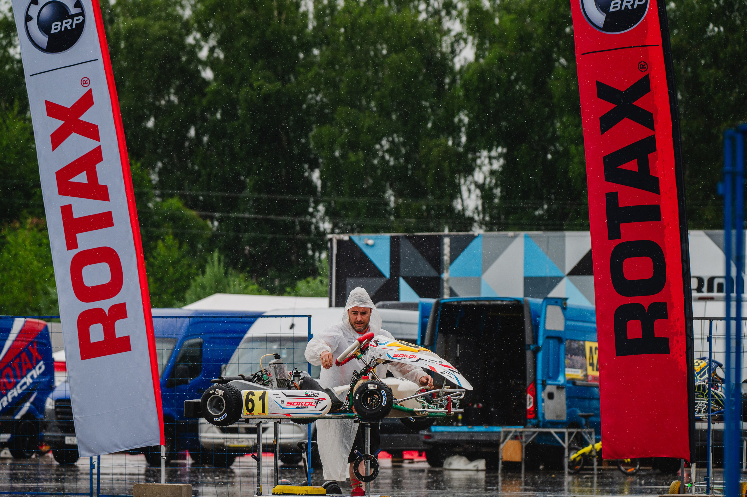 Съёмка команды. Sokol Racing Junior. Rotax Max Russia. Елена Чеснокова спортивный фотограф во Владимире и Белграде