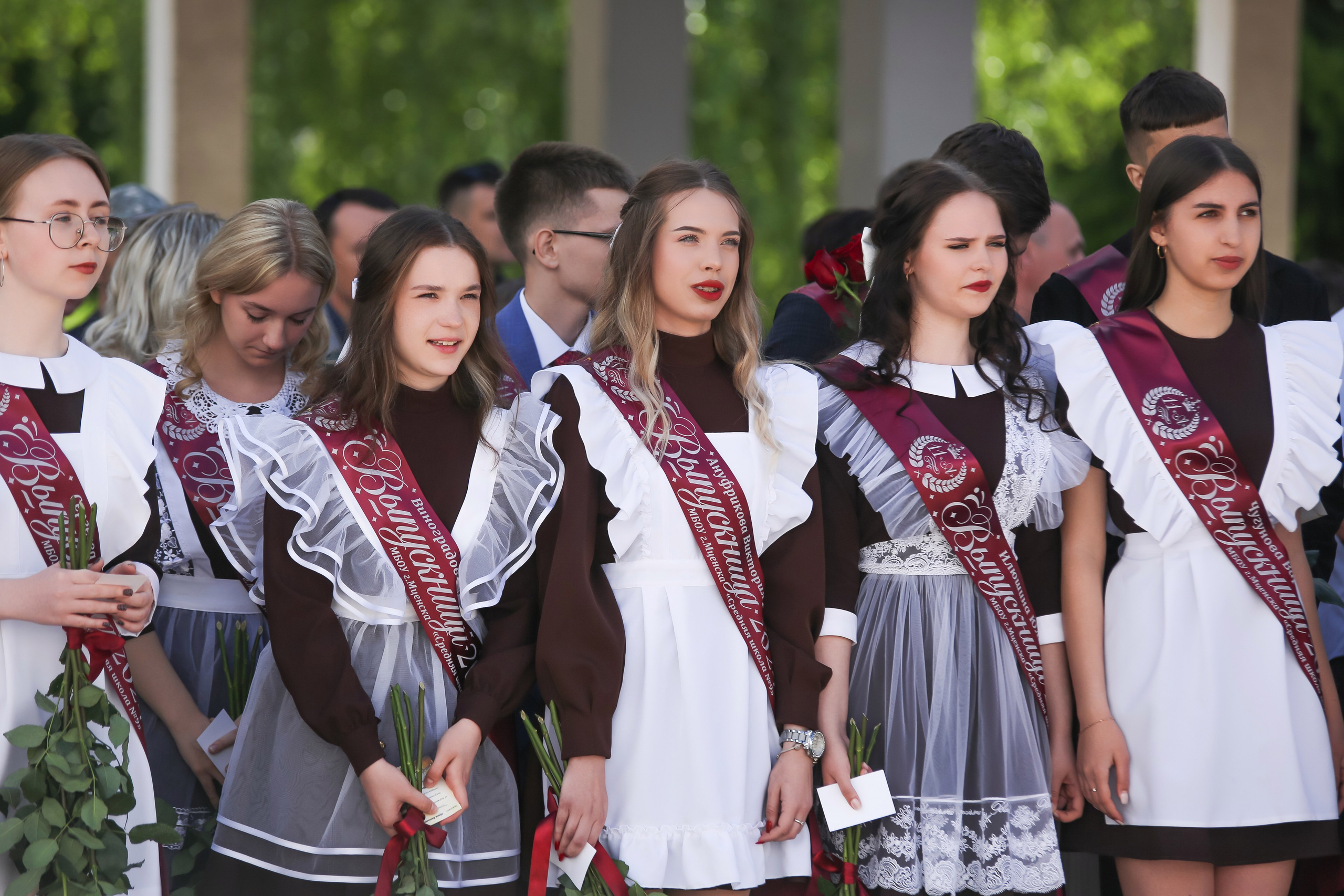 ЛИНЕЙКА «ПОСЛЕДНИЙ ЗВОНОК» 9 ШКОЛА 2024 г МЦЕНСК. ТВОЙ АЛЬБОМ / ТВОИ ПРАВИЛА