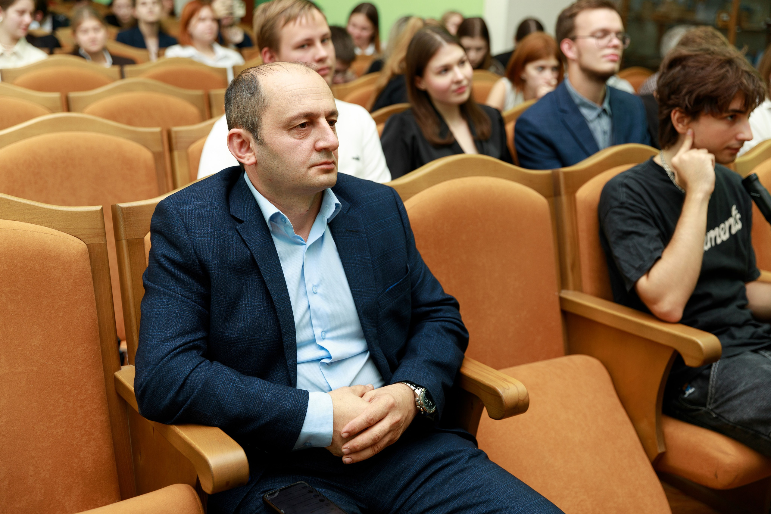 Интеллектуальный праздник «Язык — душа народа» в Никитинской библиотеке. Фотограф в Воронеже Галина Фурсова