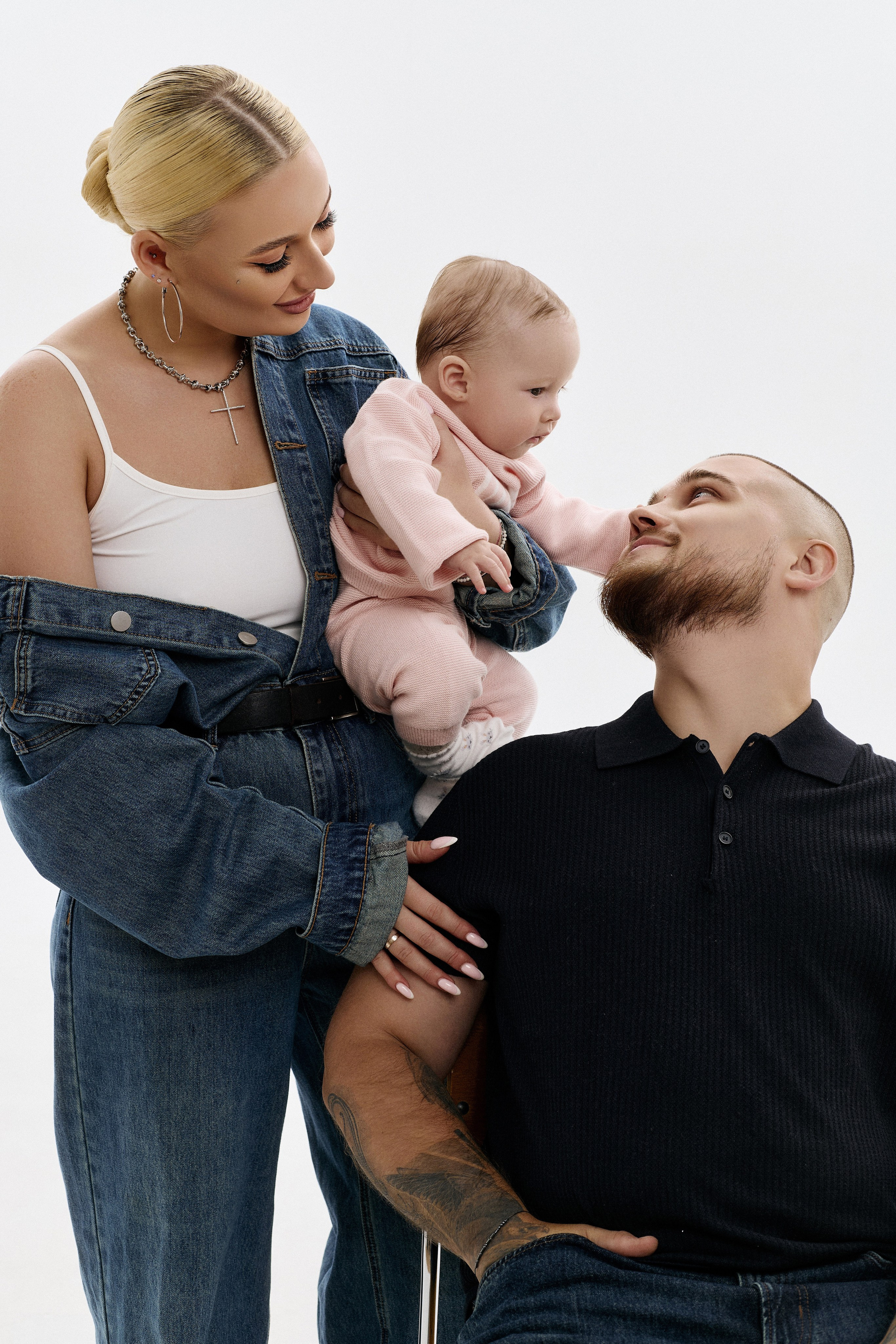 ANASTASIA & ANDREY & AVRORA. Ася Солопова, фотограф Тюмень