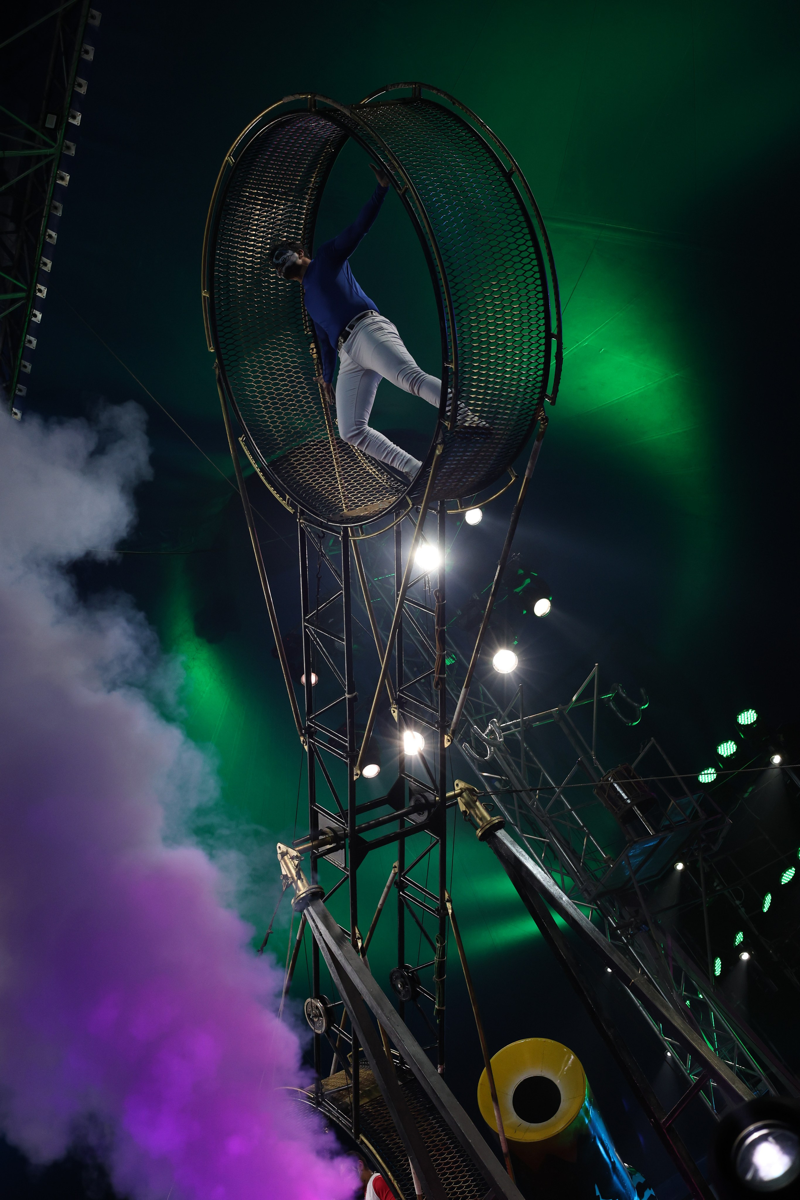 ЦИРК Демидова. Репортажный и мужской фотограф в Краснодаре. Фотограф в Краснодаре