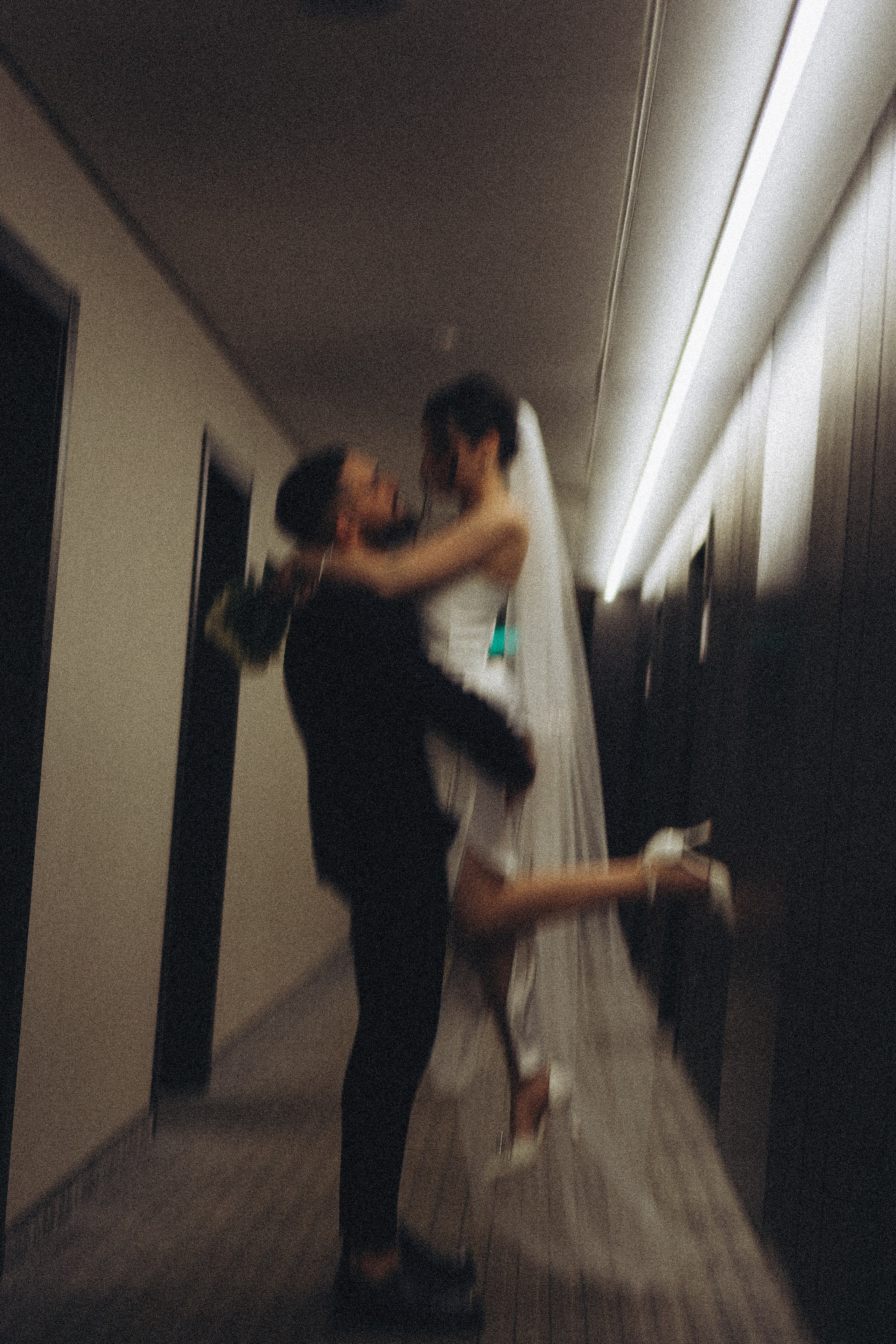 СВАДЕБНАЯ СЬЕМКА СБОРОВ ЖЕНИХА И НЕВЕСТЫ В ОТЕЛЕ И ТАКЖЕ ФОТОСЕССИИЯ В ОТЕЛЕЕ МЕГАПОЛИС БРЯНСК. Профессиональный фотограф, Санкт-Петербург — Виктория Богомолова