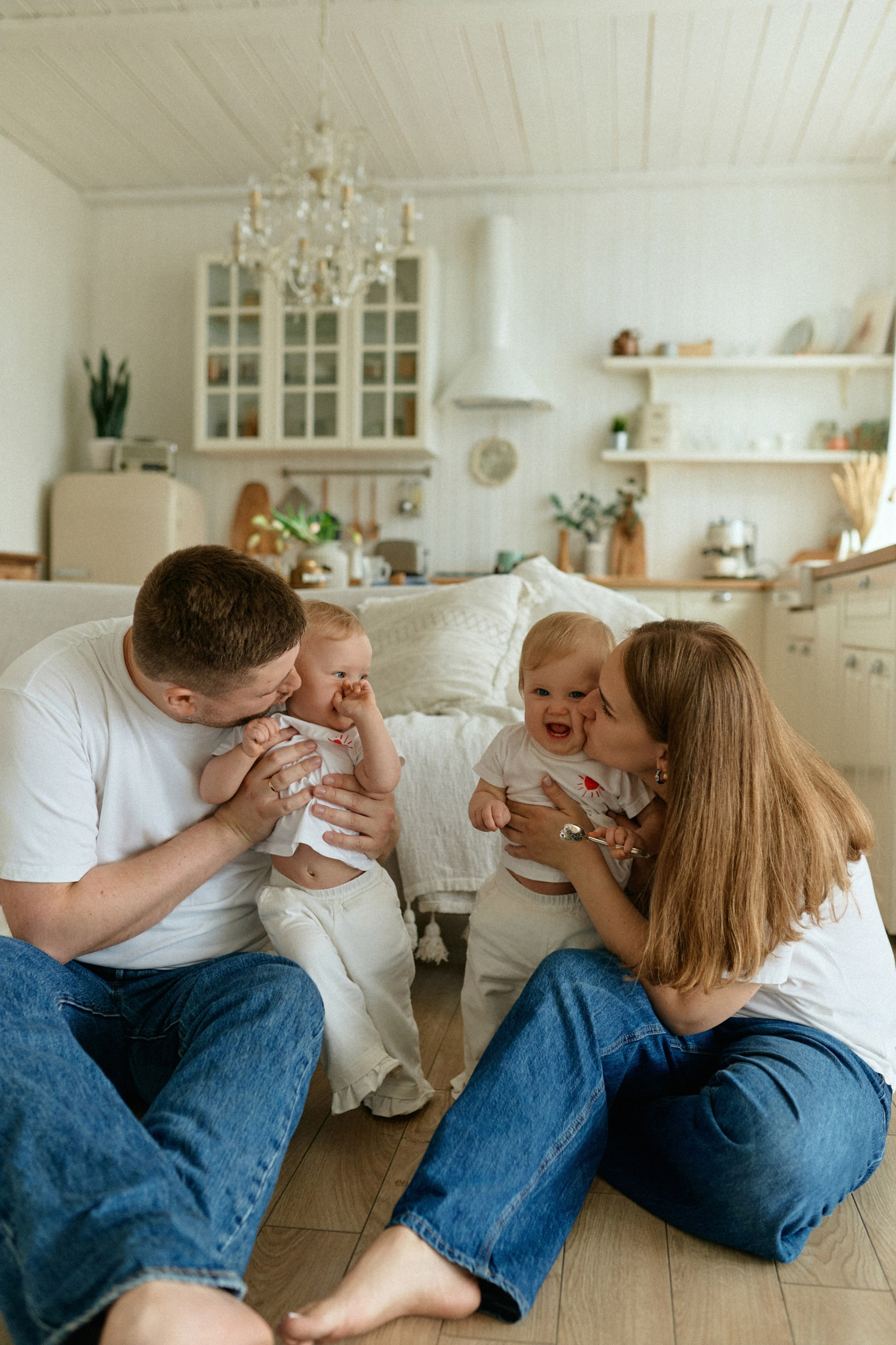 Близняшки. Сестры Карабаза. Фотографы и ретушеры в Москве и Санкт-Петербурге