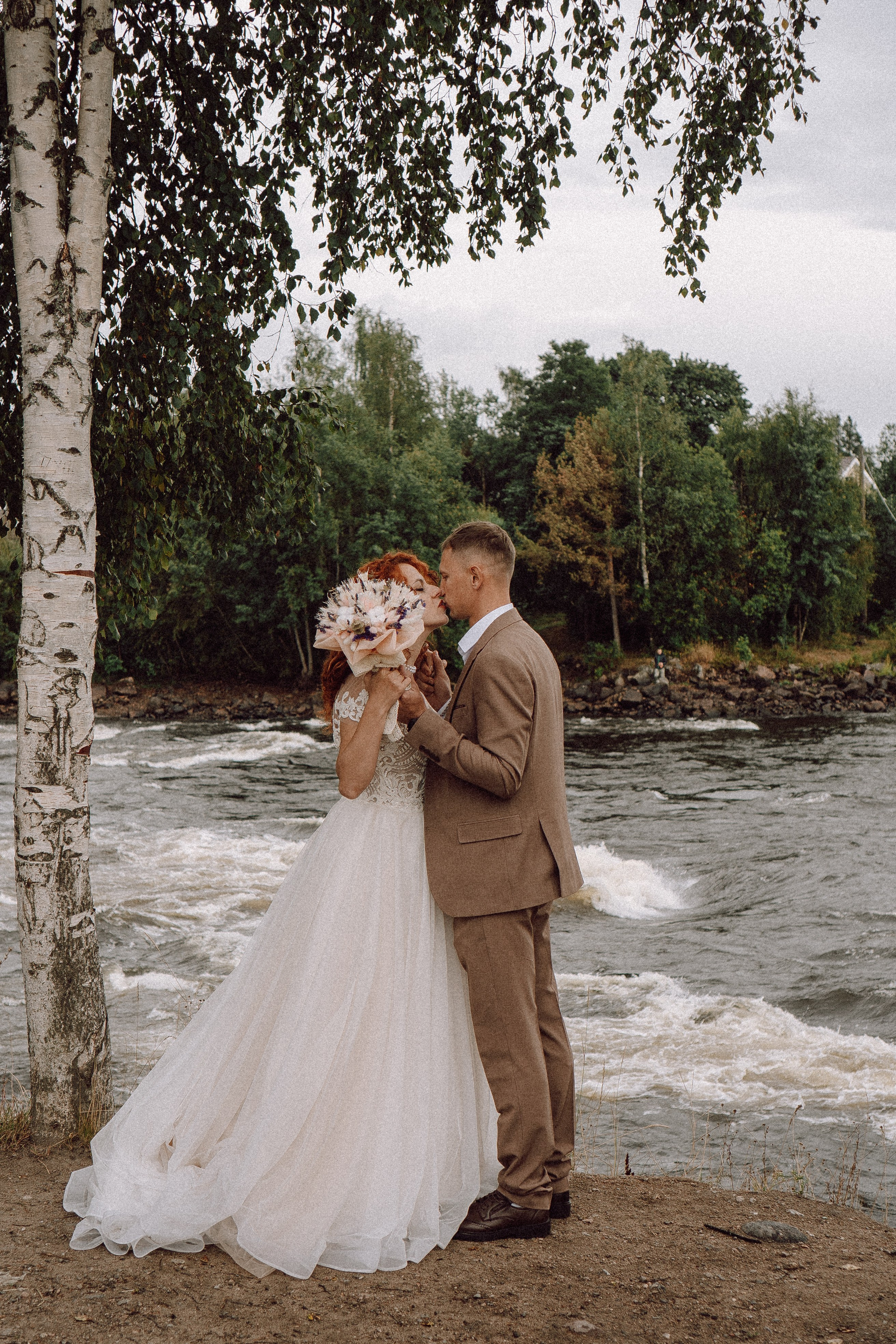 СВАДЕБНАЯ ФОТОСЕССИИЯ ПАРЫ В ГОРОДЕ ПРИОЗЕРСК В СОСНОВОМ ЛЕСУ И С ПИКАПОМ. Профессиональный фотограф, Санкт-Петербург — Виктория Богомолова