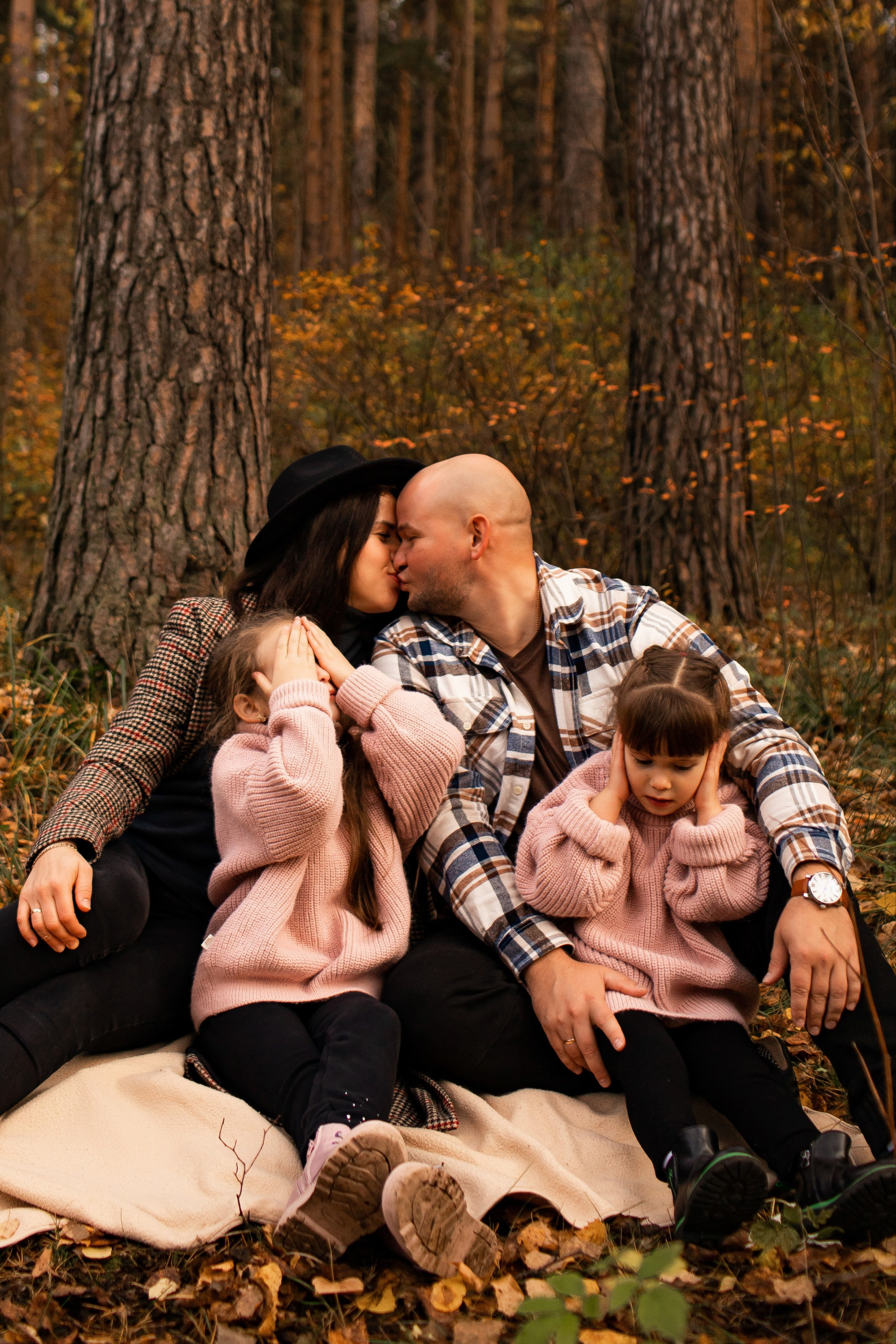 Ирина Саша и девочки. Семейная съемка — это красивый способ признаться своей семье в любви