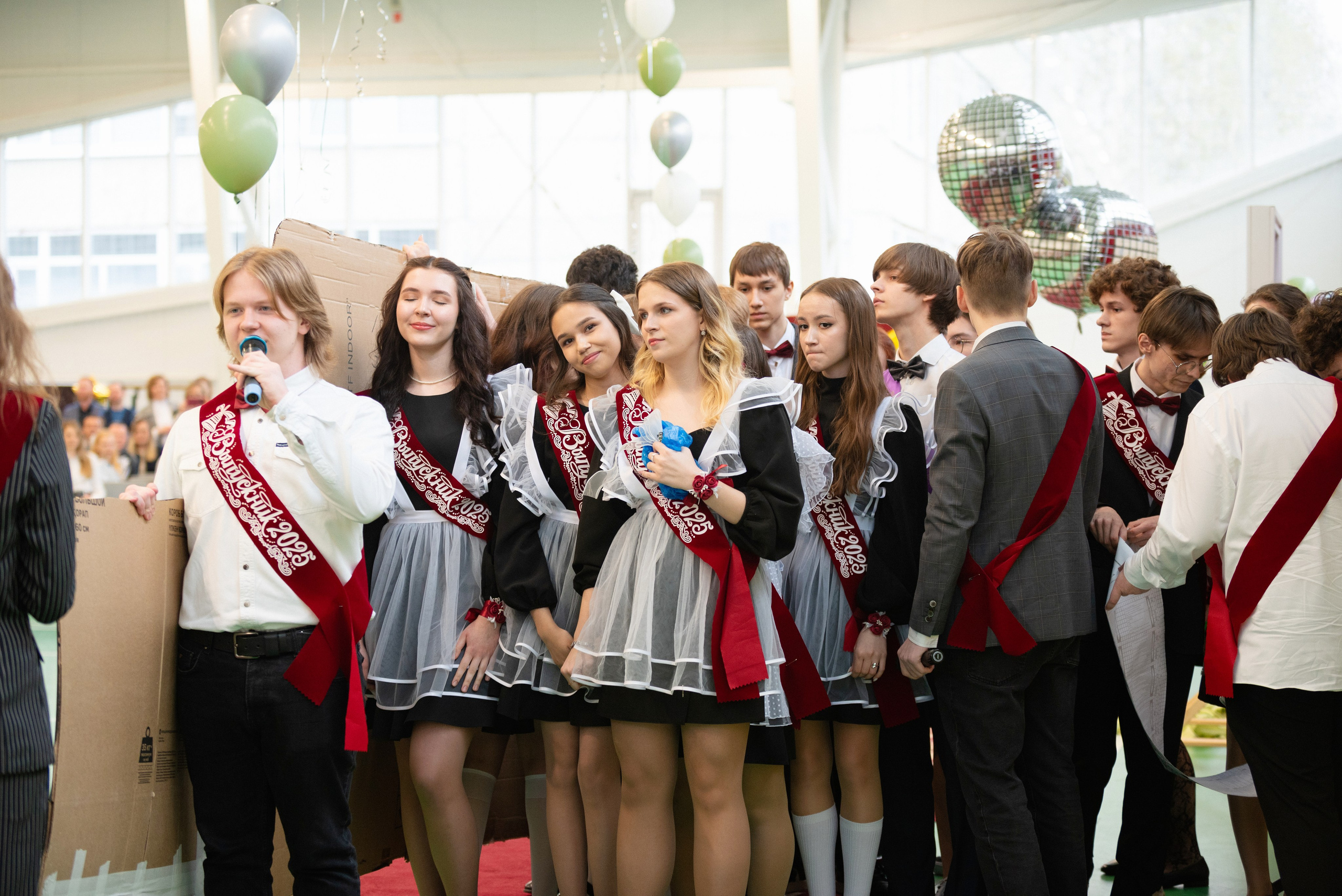 Фотограф на выпускной для старших классов в Сургуте и Нефтеюганске