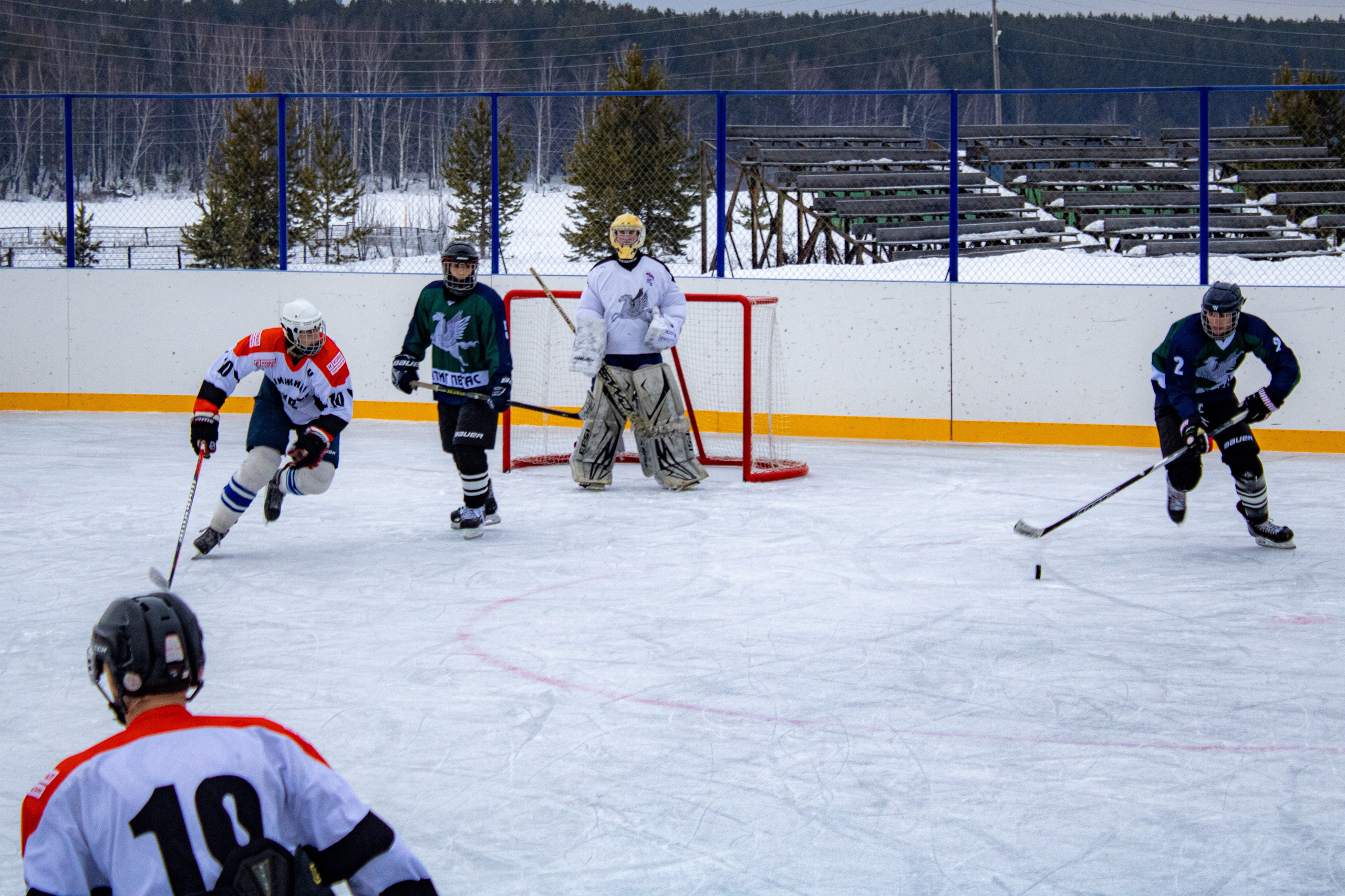 Хоккей г.п Атиг-г.Нижние Серги