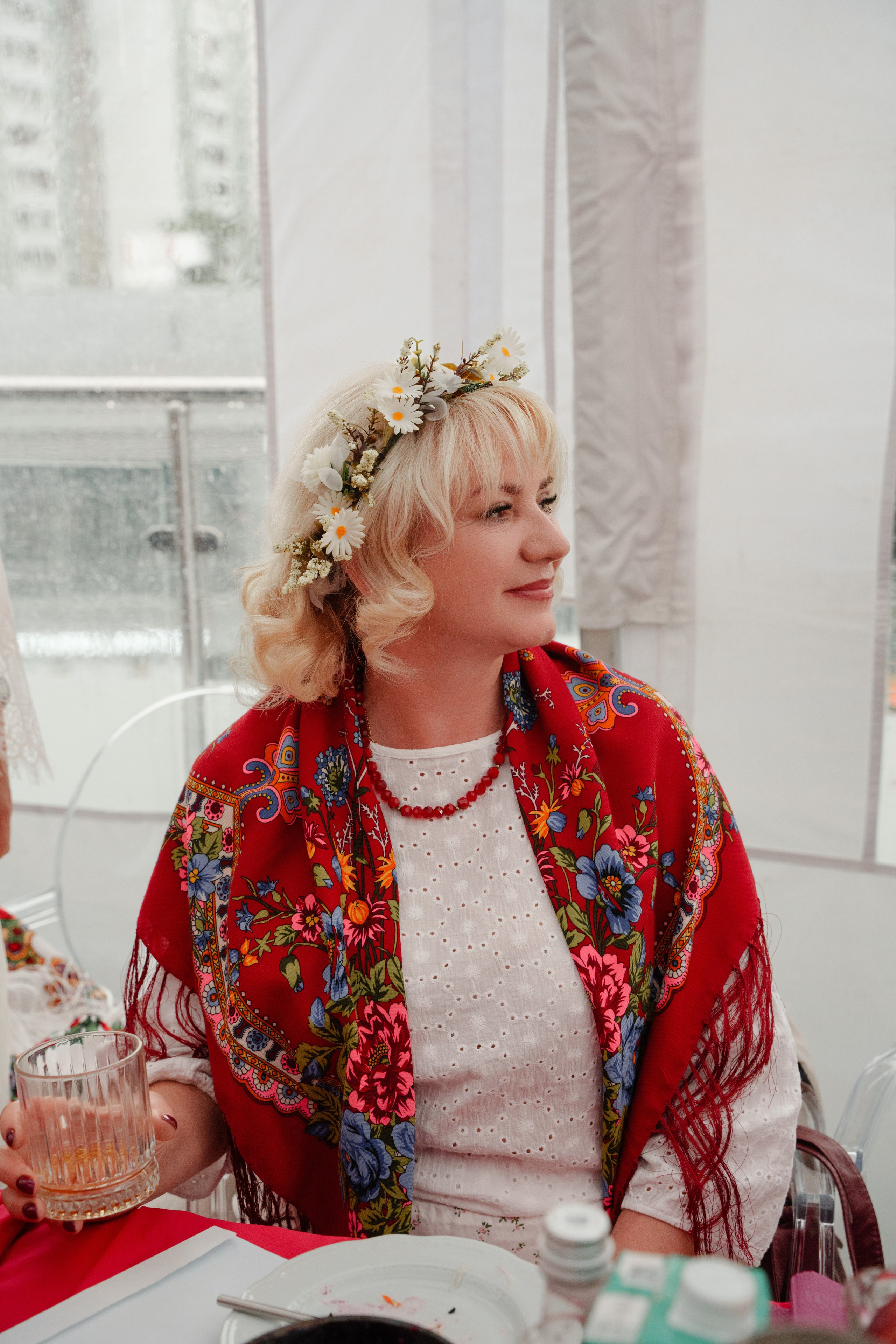 Репортажный фотограф на гендер пати в славянском стиле в Москве. Репортажный фотограф Москва Сергей Дружинин