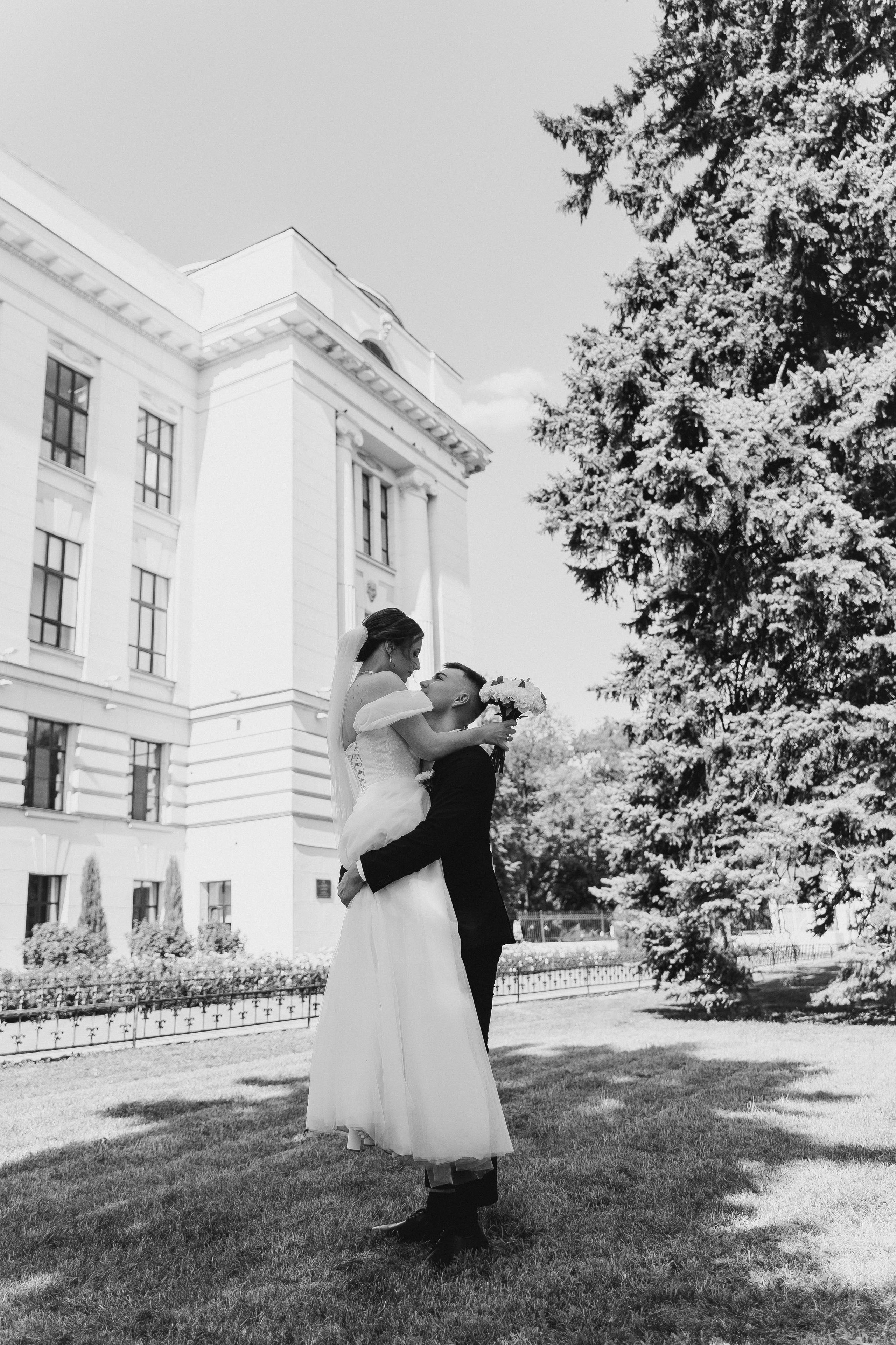 фотосессия жениха и невесты в городе Новочеркасск, НПИ