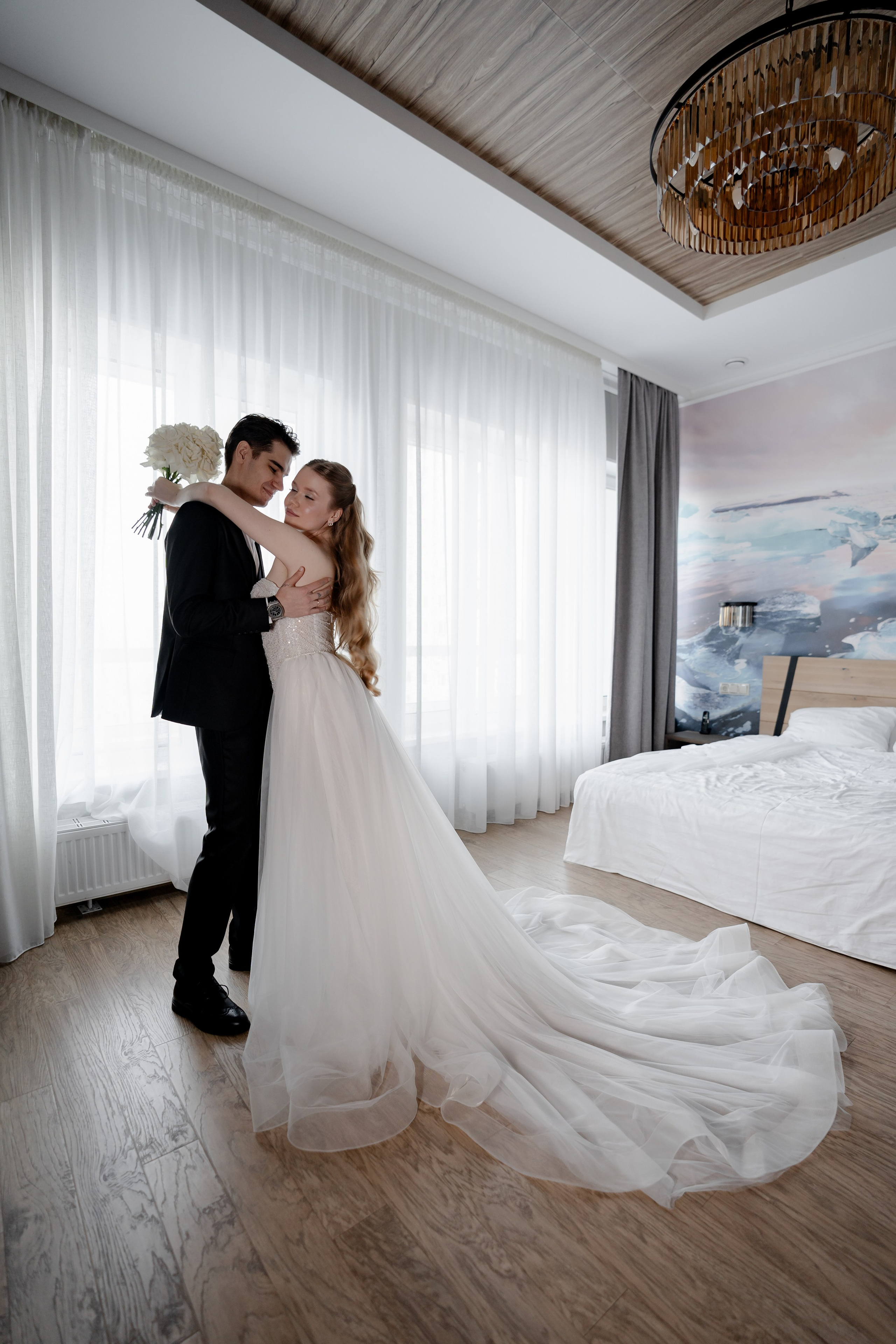 СВАДЕБНАЯ СЬЕМКА СБОРОВ В ОТЕЛЕ И ВЫЕЗД НА ЦЕРЕМОНИЮ (СНЯТО В СИБИРЕ В НИЖНЕВАРТОВСКЕ). Профессиональный фотограф, Санкт-Петербург — Виктория Богомолова