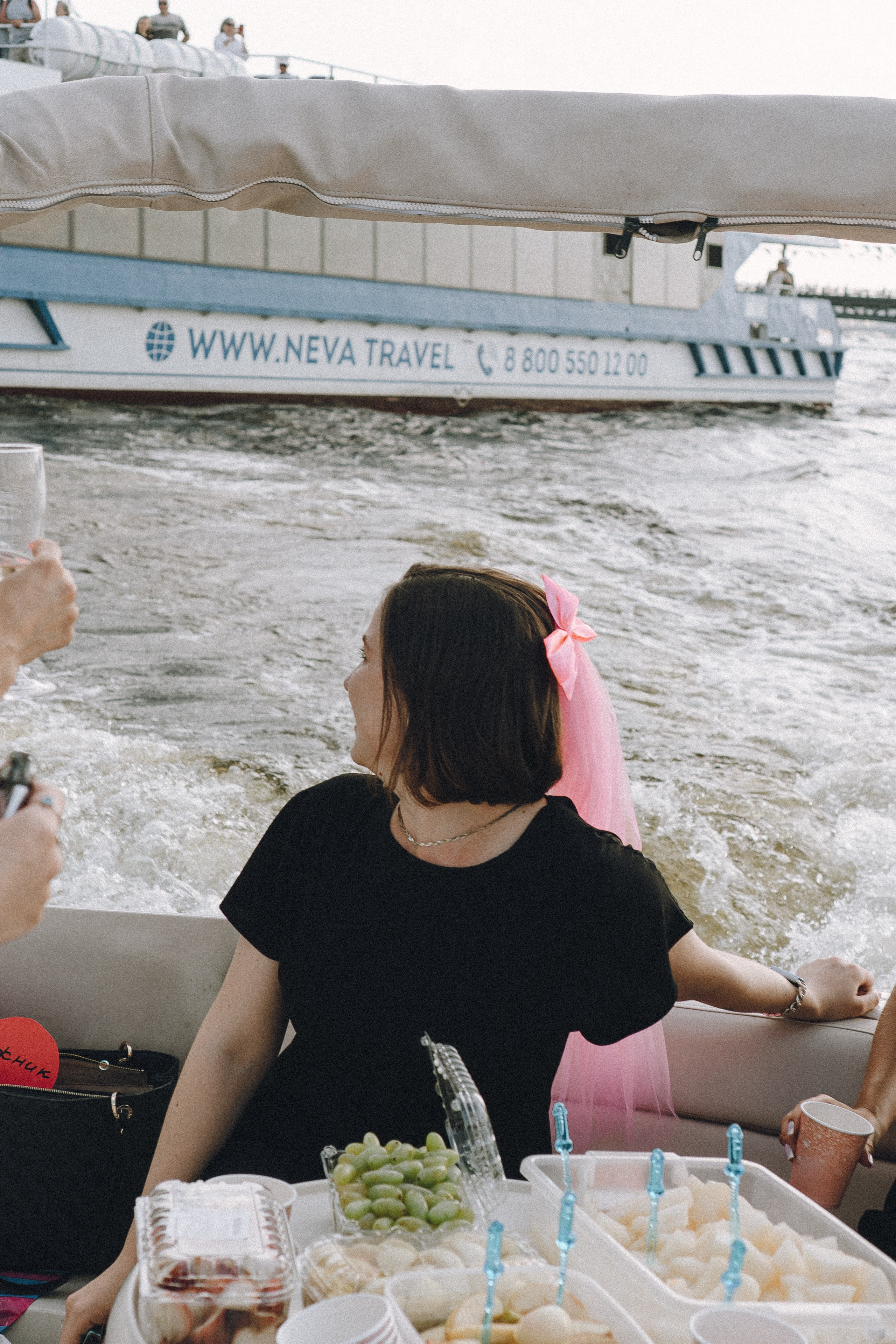 ДЕВИЧНИК НА КАТЕРЕ. Профессиональный фотограф, Санкт-Петербург — Виктория Богомолова